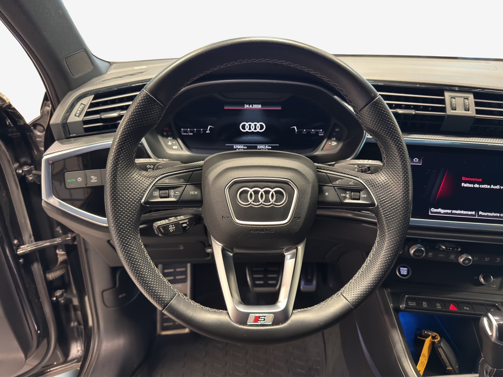 AUDI Q3 Sportback 45 TFSI S line quattro S-tronic-image-9