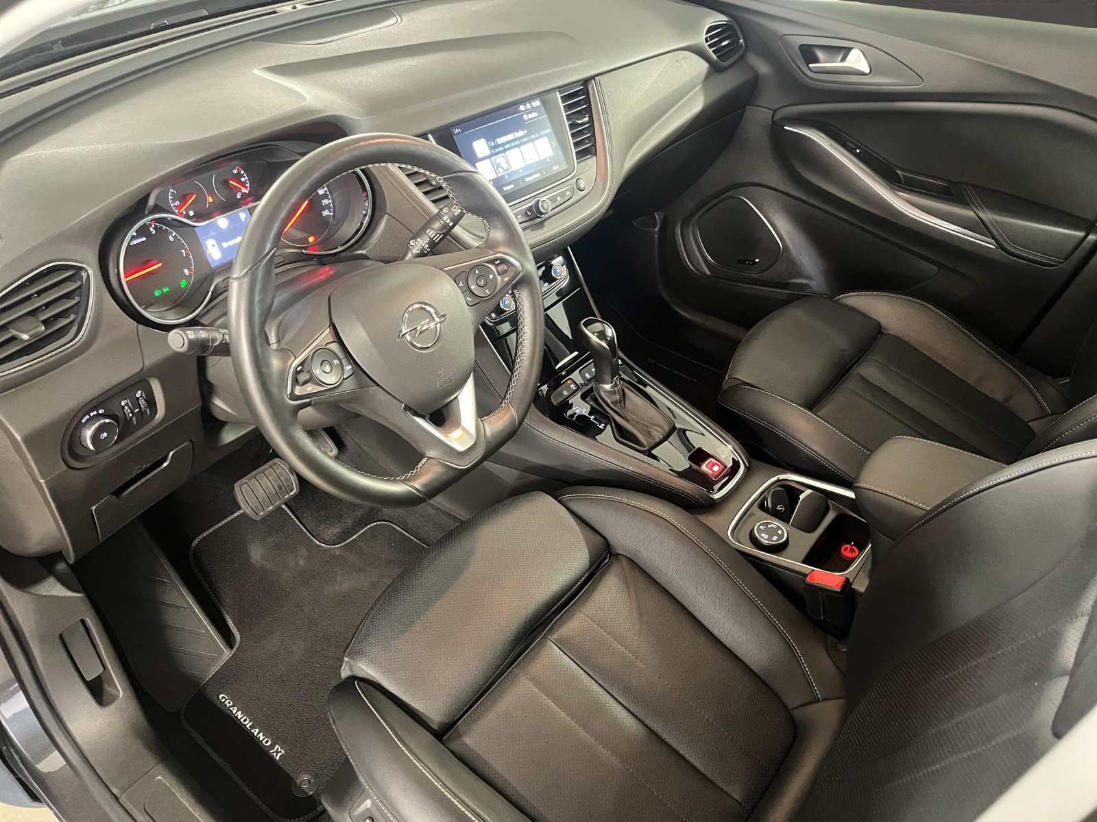 OPEL Grandland X 1.2i T Excellence-image-5