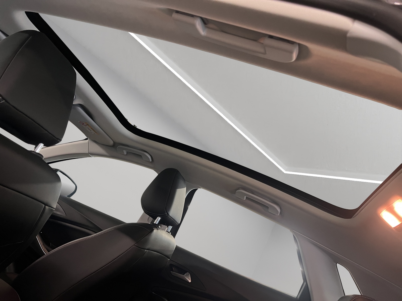 OPEL Grandland X 1.2i T Excellence-image-12