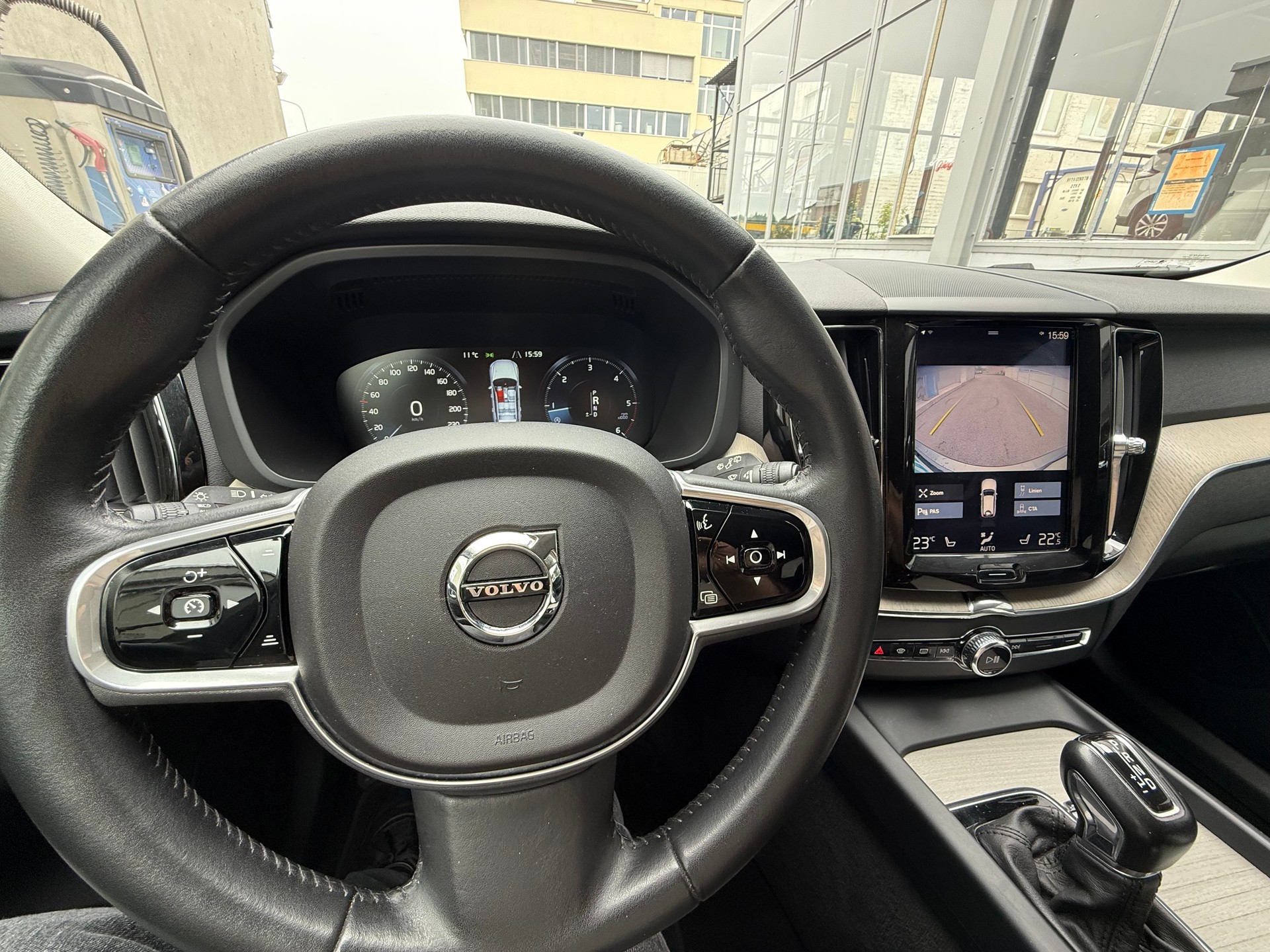 VOLVO XC60 D4 AWD Inscription Geartronic *AGR Ventil neu *8 Fach bereift *Zwei (2) Schlüssel mit Fernbedienung-image-10