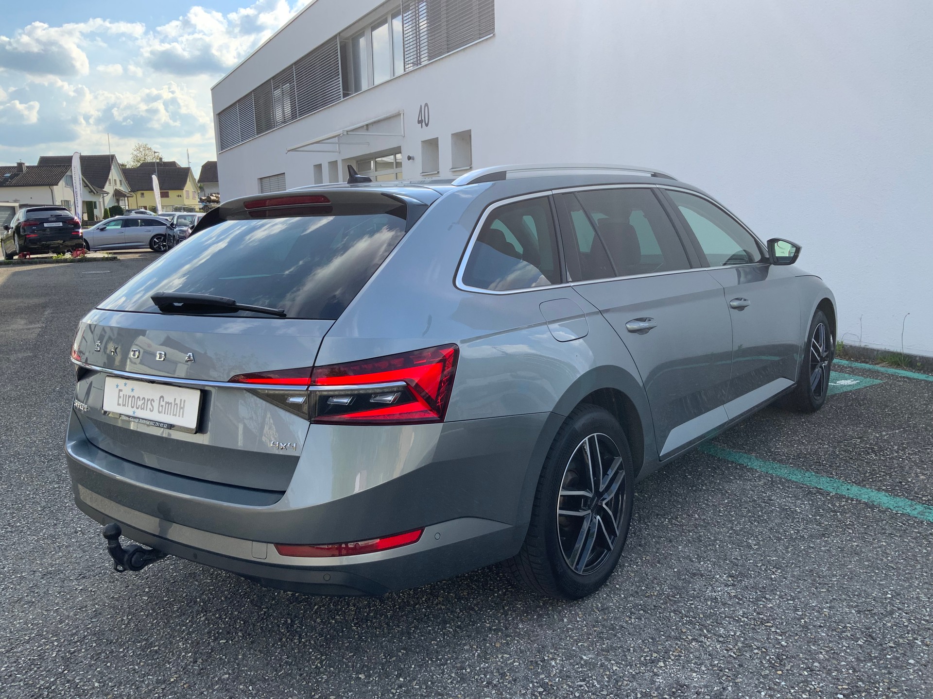 SKODA Superb Combi 2.0 TDi Style 4x4 DSG-image-3