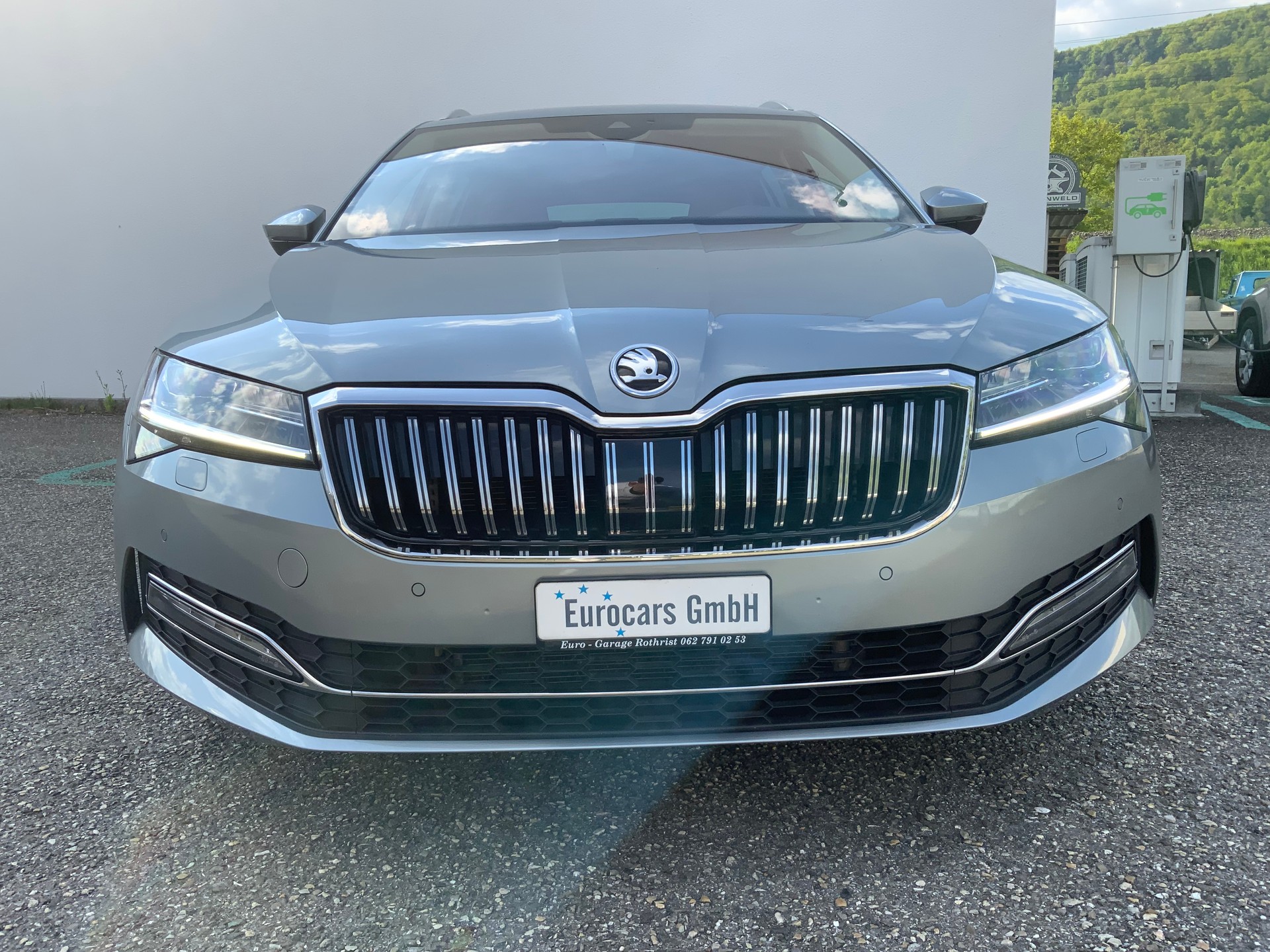 SKODA Superb Combi 2.0 TDi Style 4x4 DSG-image-1