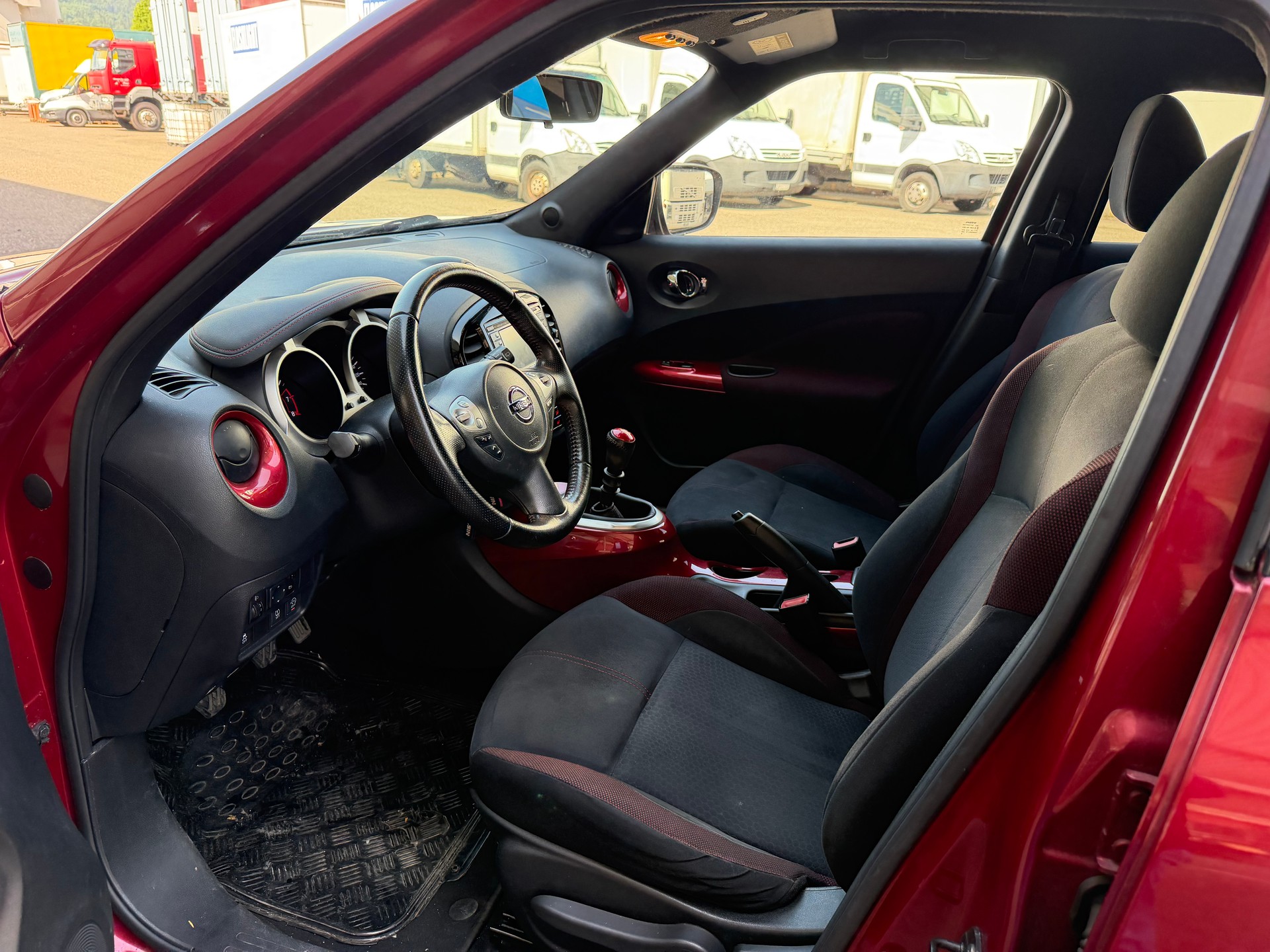 NISSAN Juke 1.2 DIG-T tekna-image-10