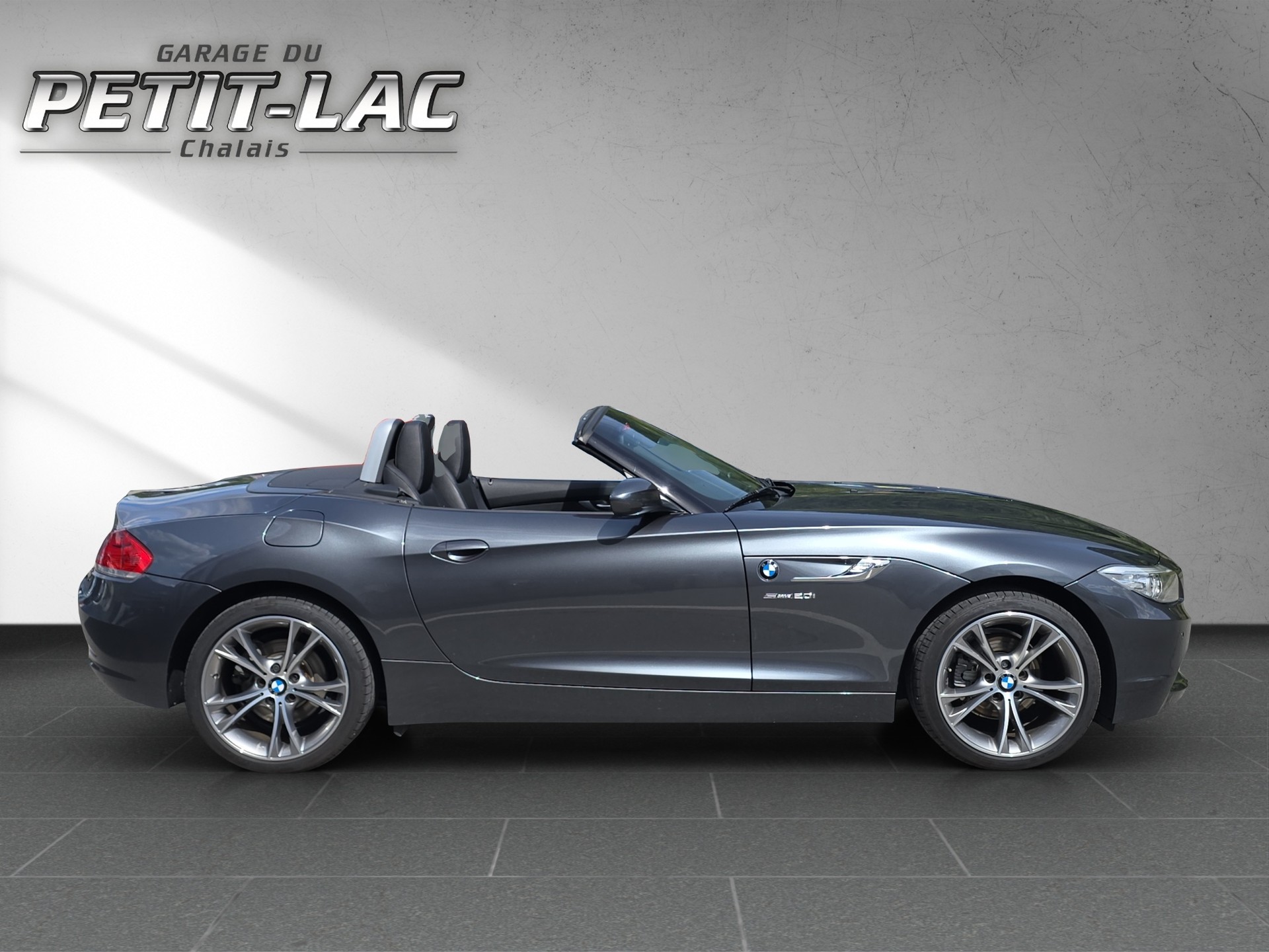 BMW Z4 sDrive20i-image-2