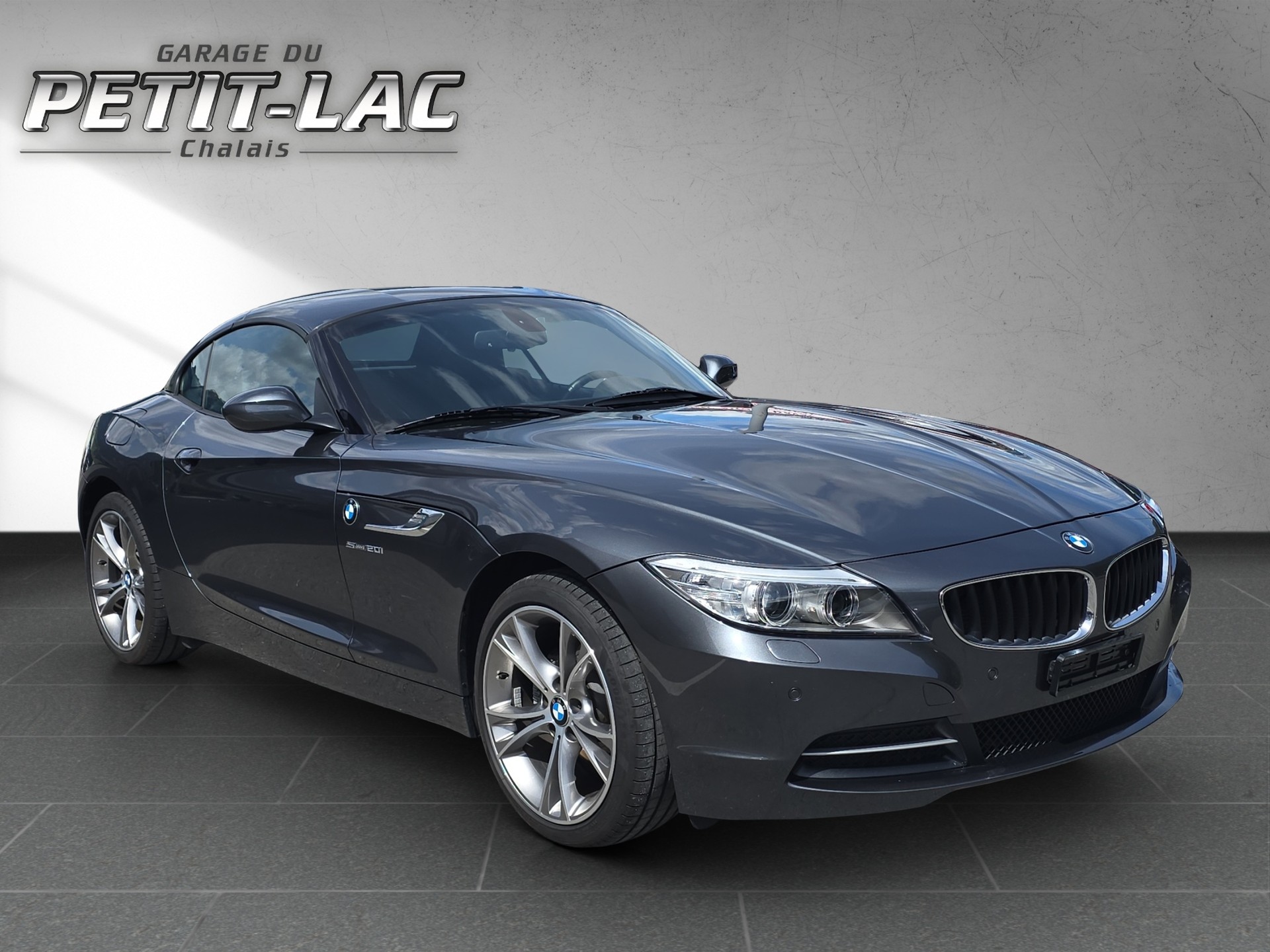BMW Z4 sDrive20i-image-0