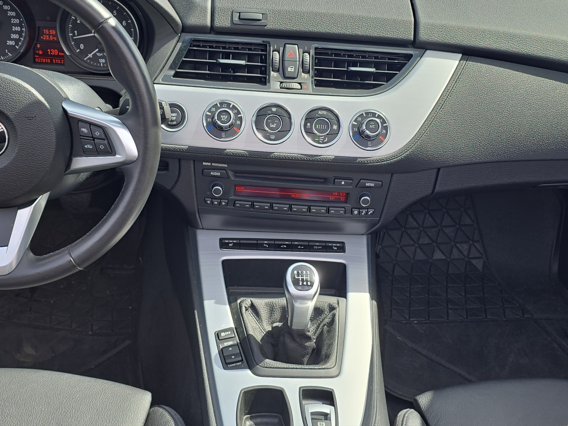 BMW Z4 sDrive20i-image-11