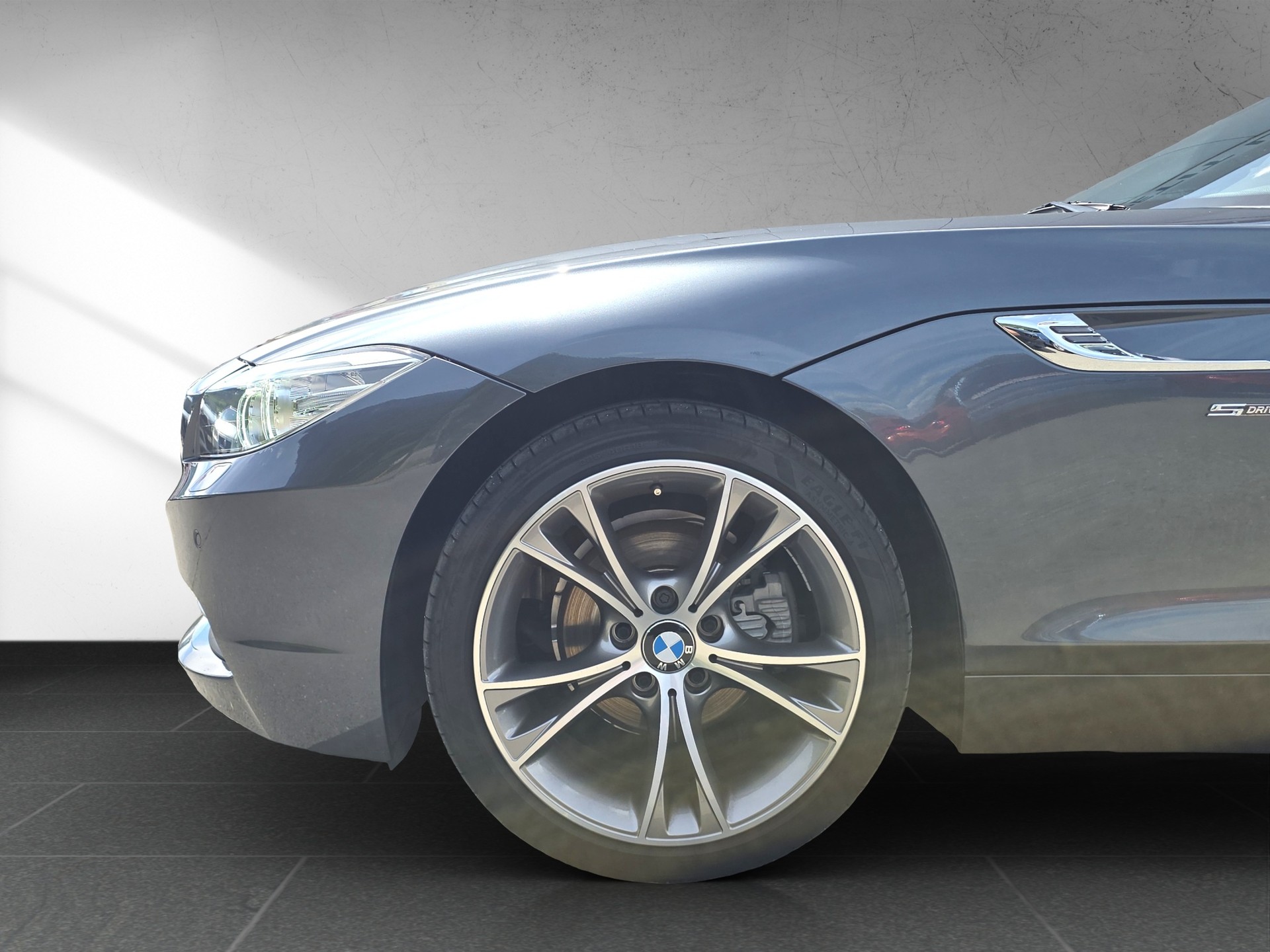 BMW Z4 sDrive20i-image-14