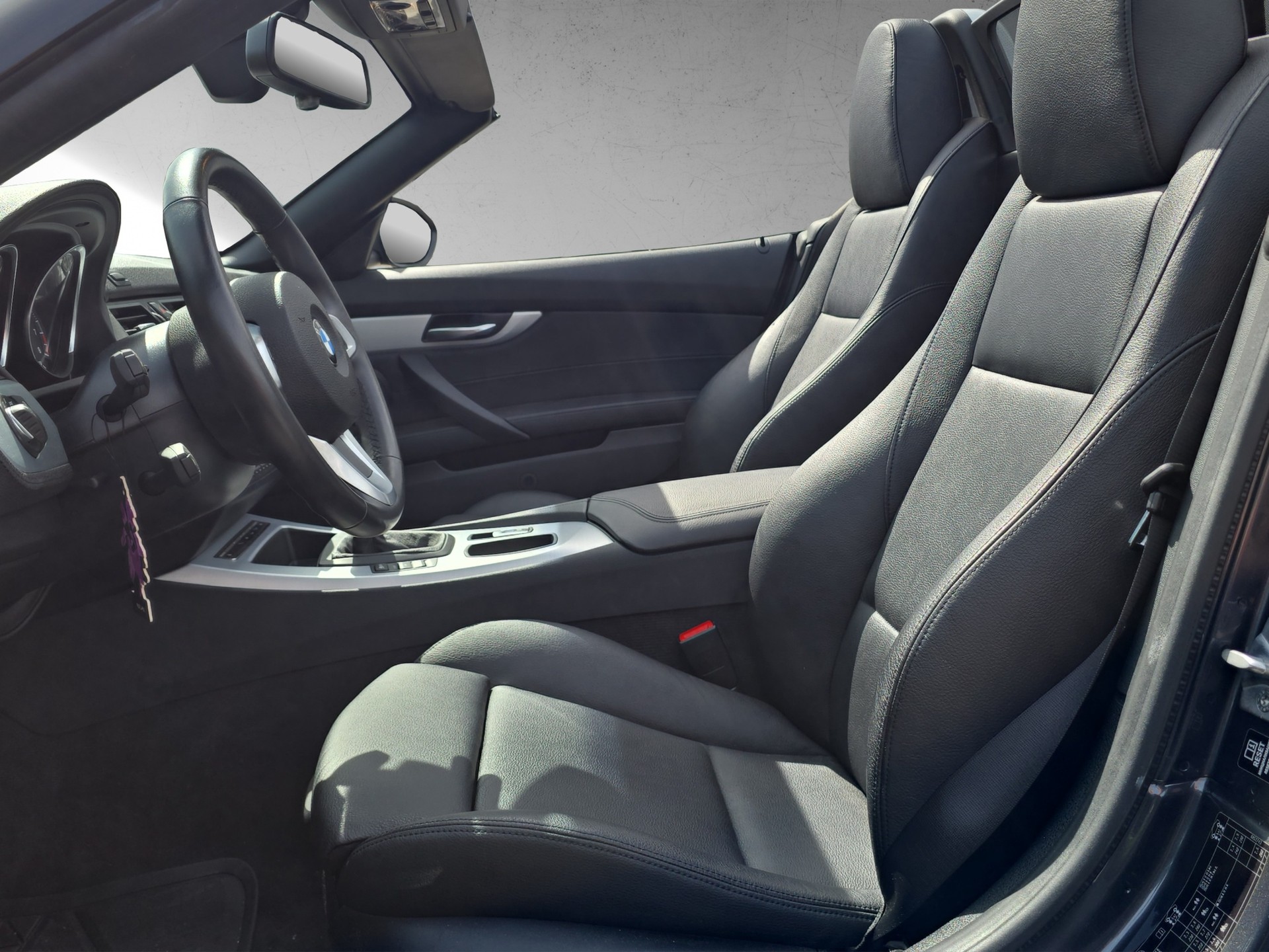 BMW Z4 sDrive20i-image-9