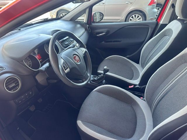 FIAT Punto 1.4 Lounge-image-8