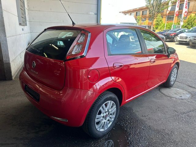 FIAT Punto 1.4 Lounge-image-3