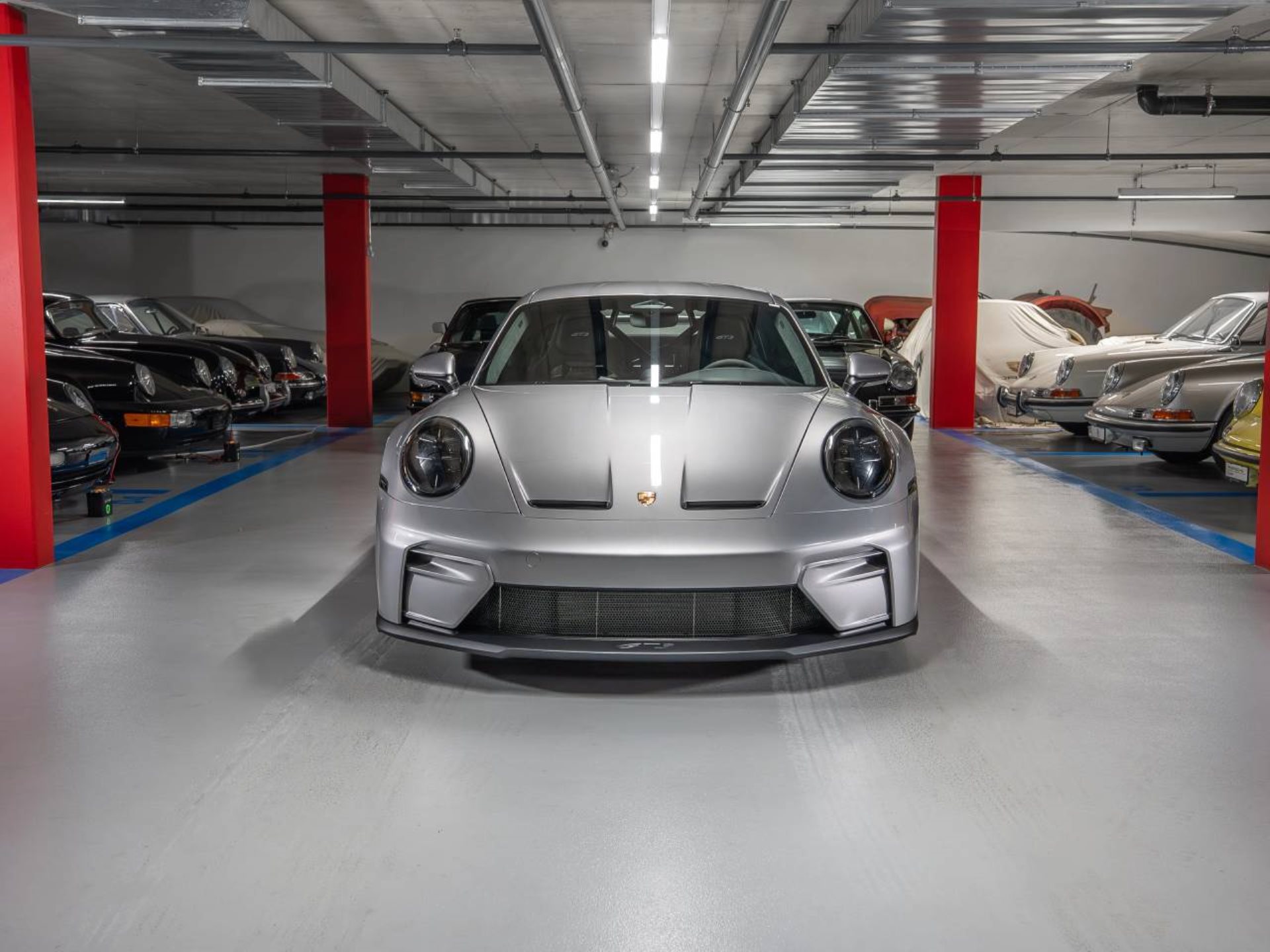 PORSCHE 911 GT3-image-1