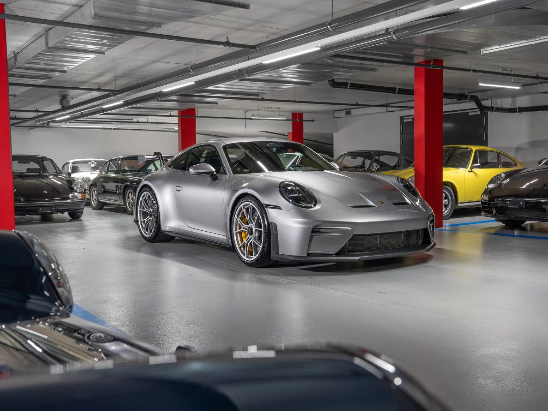 PORSCHE 911 GT3-image-6