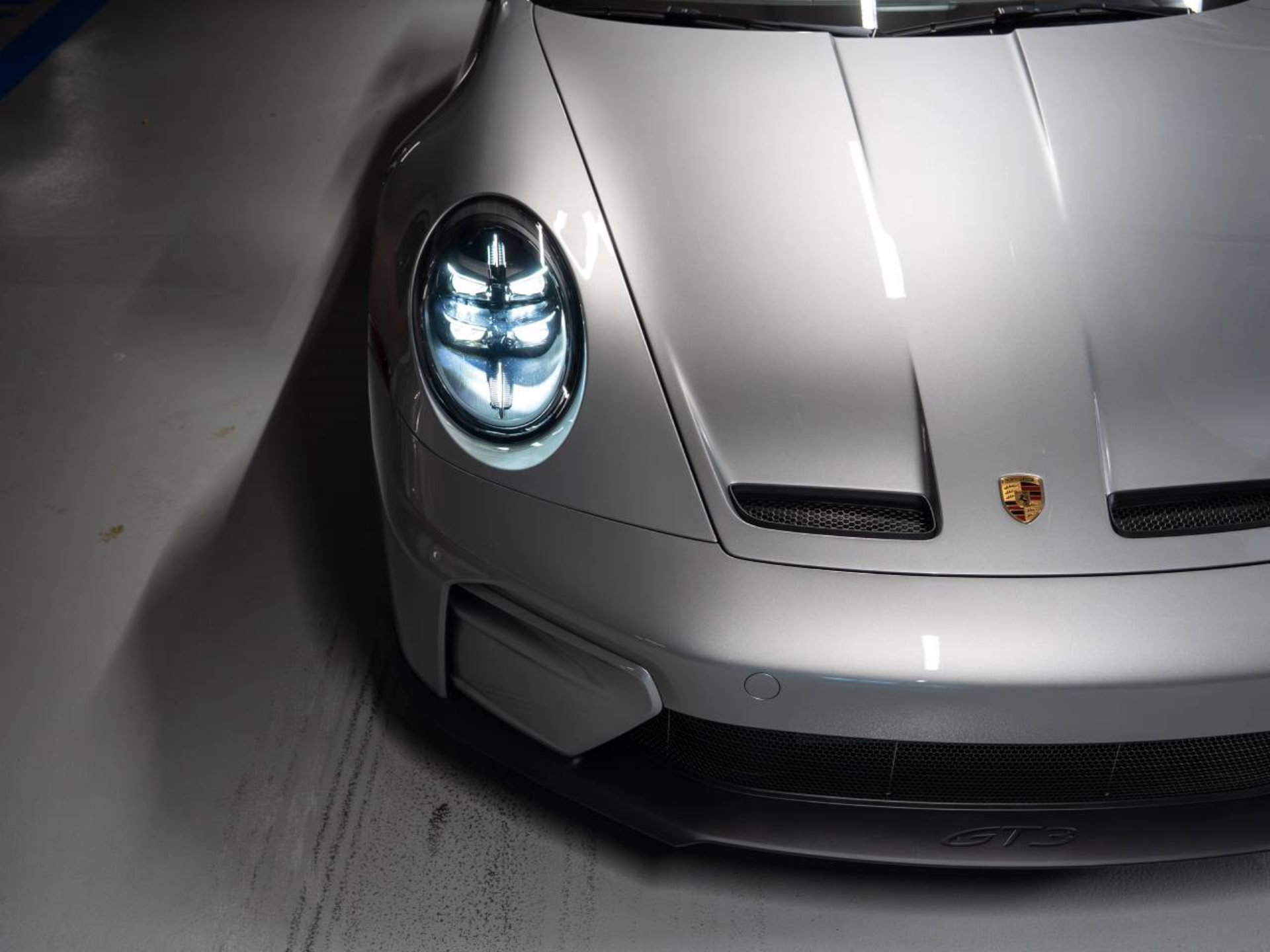 PORSCHE 911 GT3-image-26