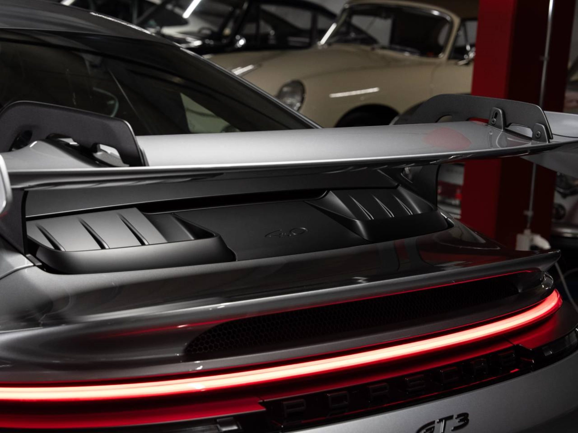 PORSCHE 911 GT3-image-24