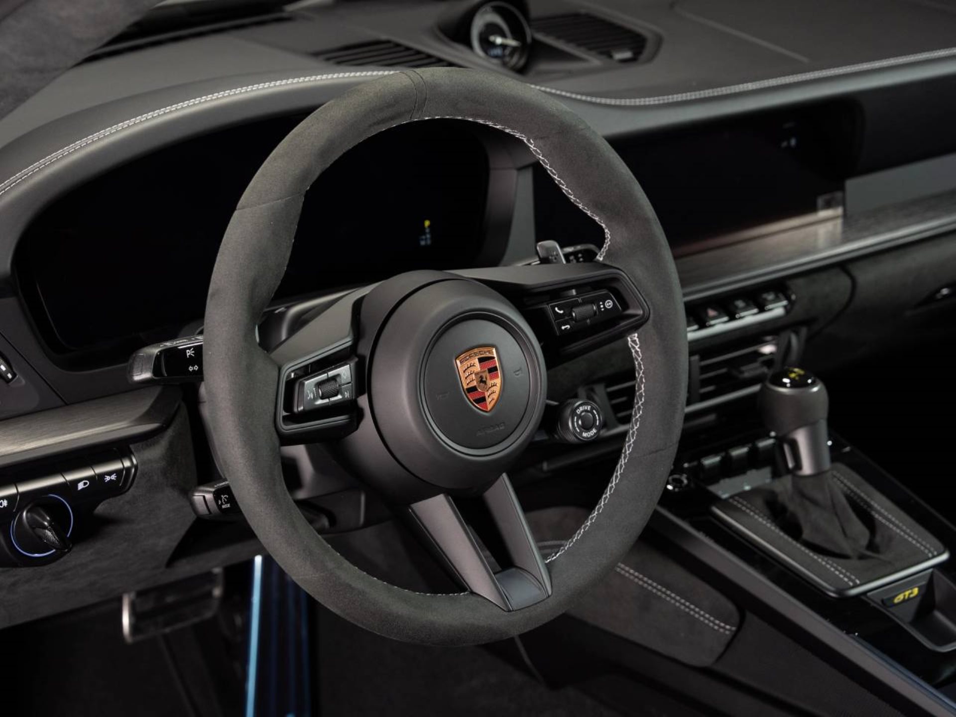 PORSCHE 911 GT3-image-3