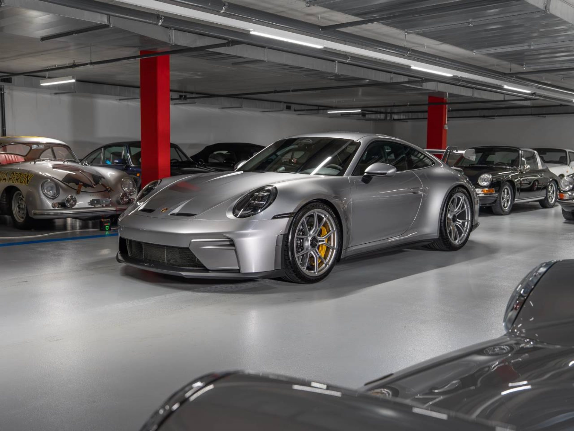 PORSCHE 911 GT3-image-0