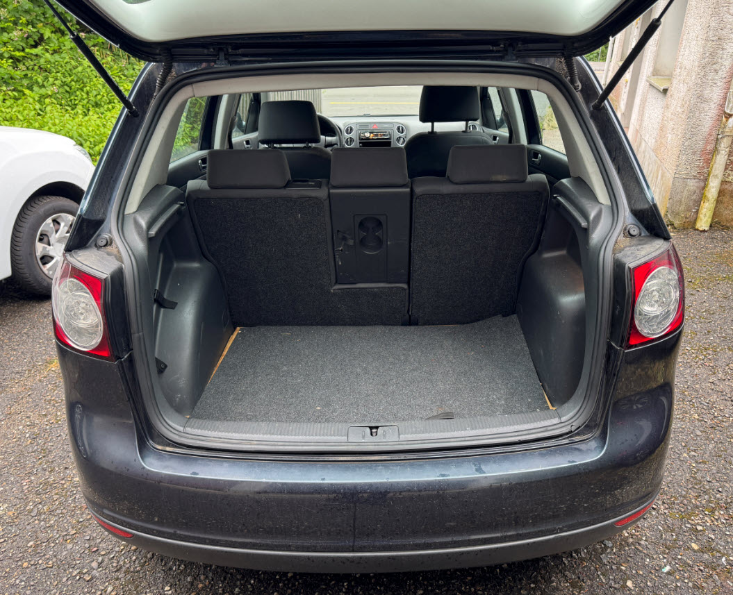 VW Golf Plus 1.9 TDI Trendline-image-8