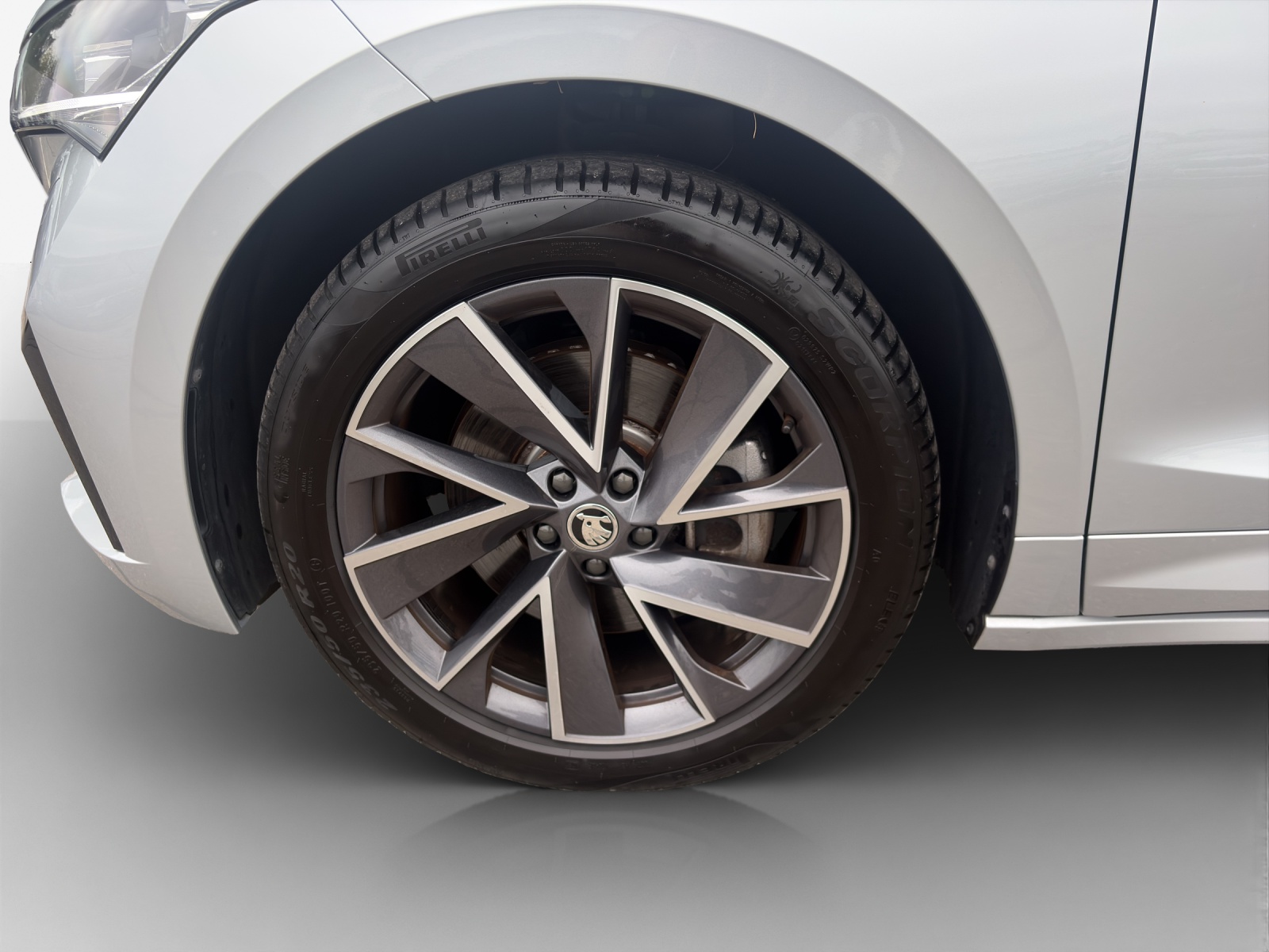 SKODA Enyaq iV 80 SportLine-image-14
