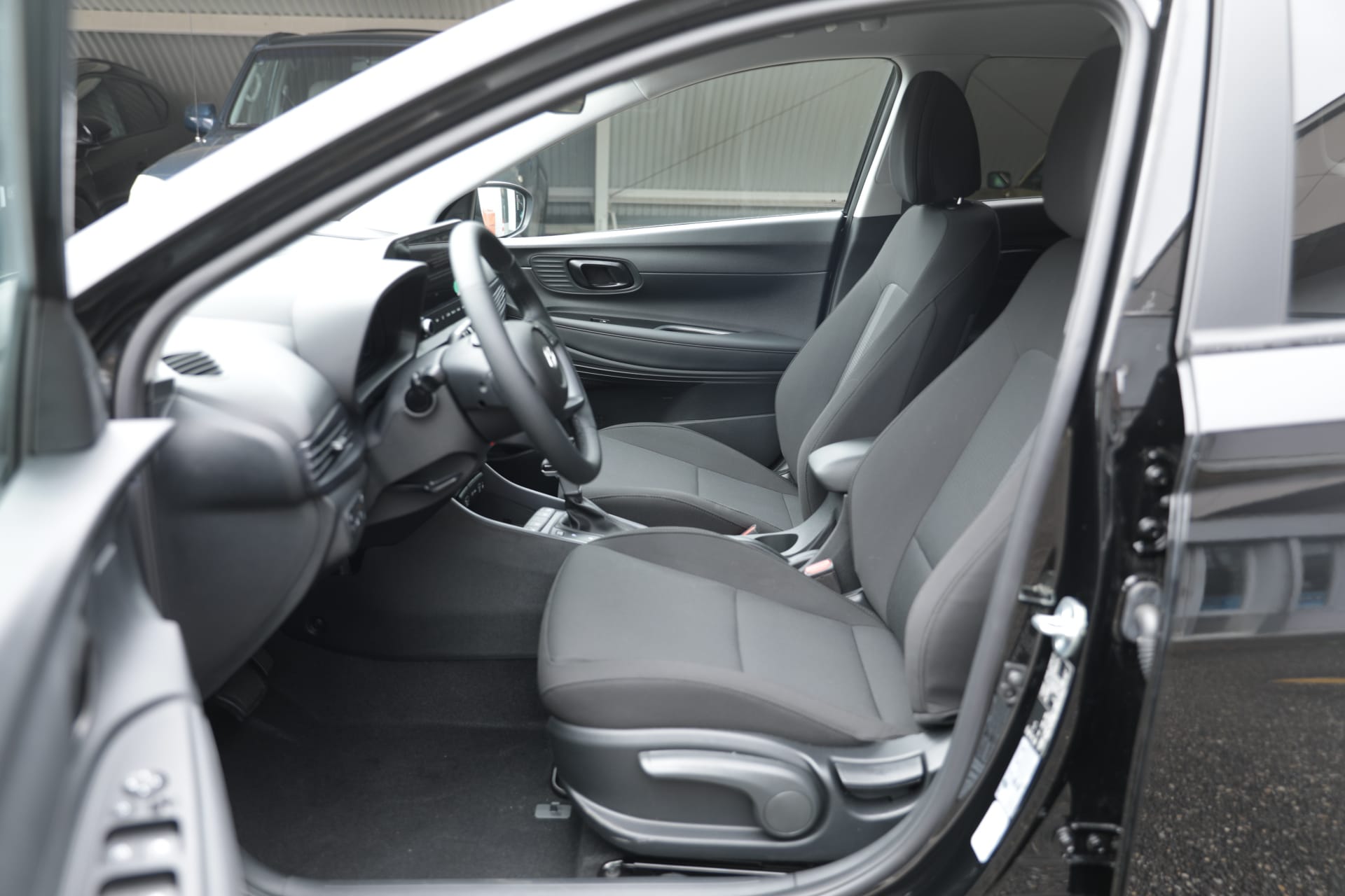 HYUNDAI i20 1.0 T-GDi Amplia DCT-image-9
