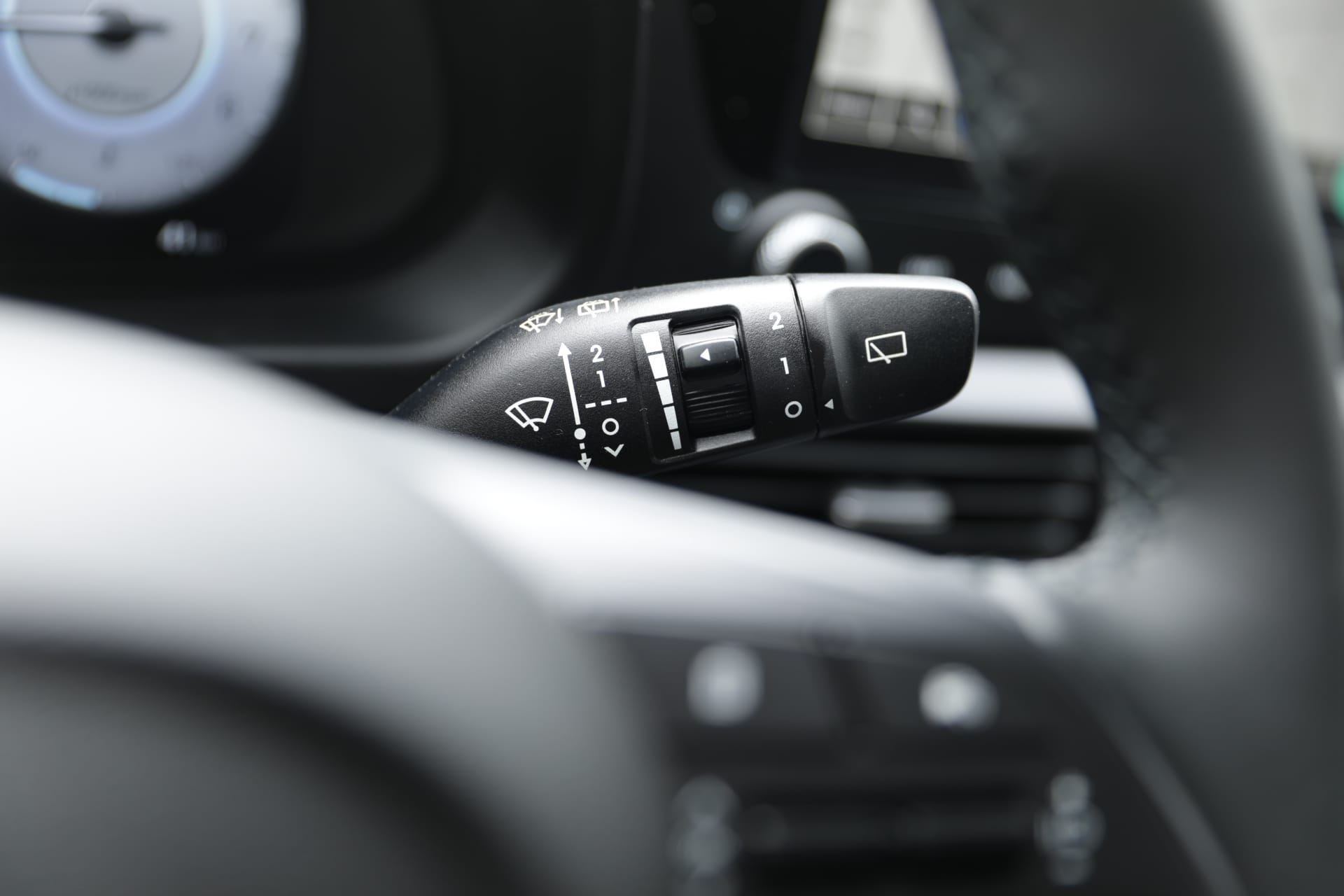 HYUNDAI i20 1.0 T-GDi Amplia DCT-image-16