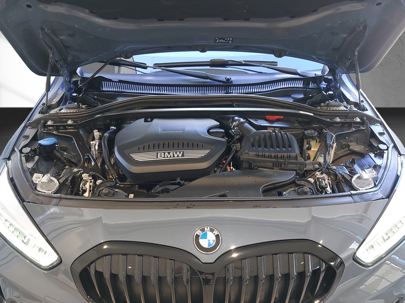 BMW 120d xDrive Steptronic Pure M Sport-image-17