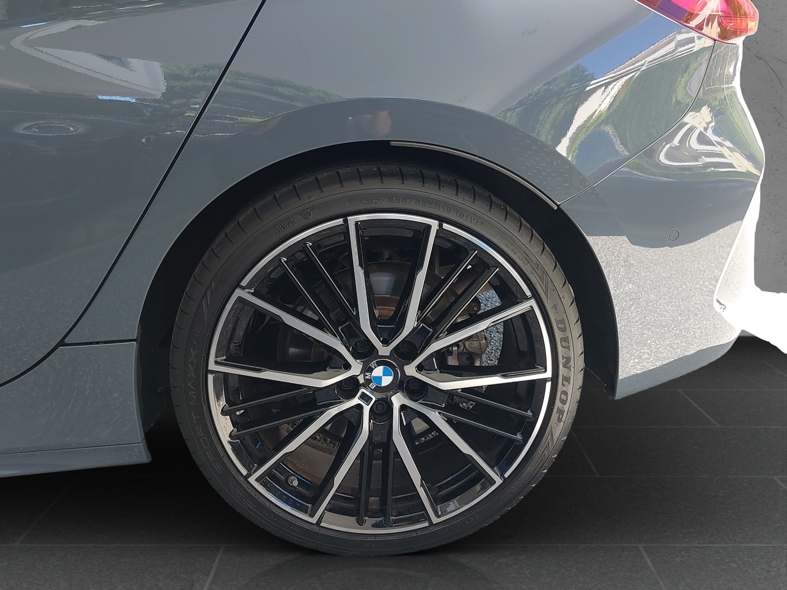 BMW 120d xDrive Steptronic Pure M Sport-image-10