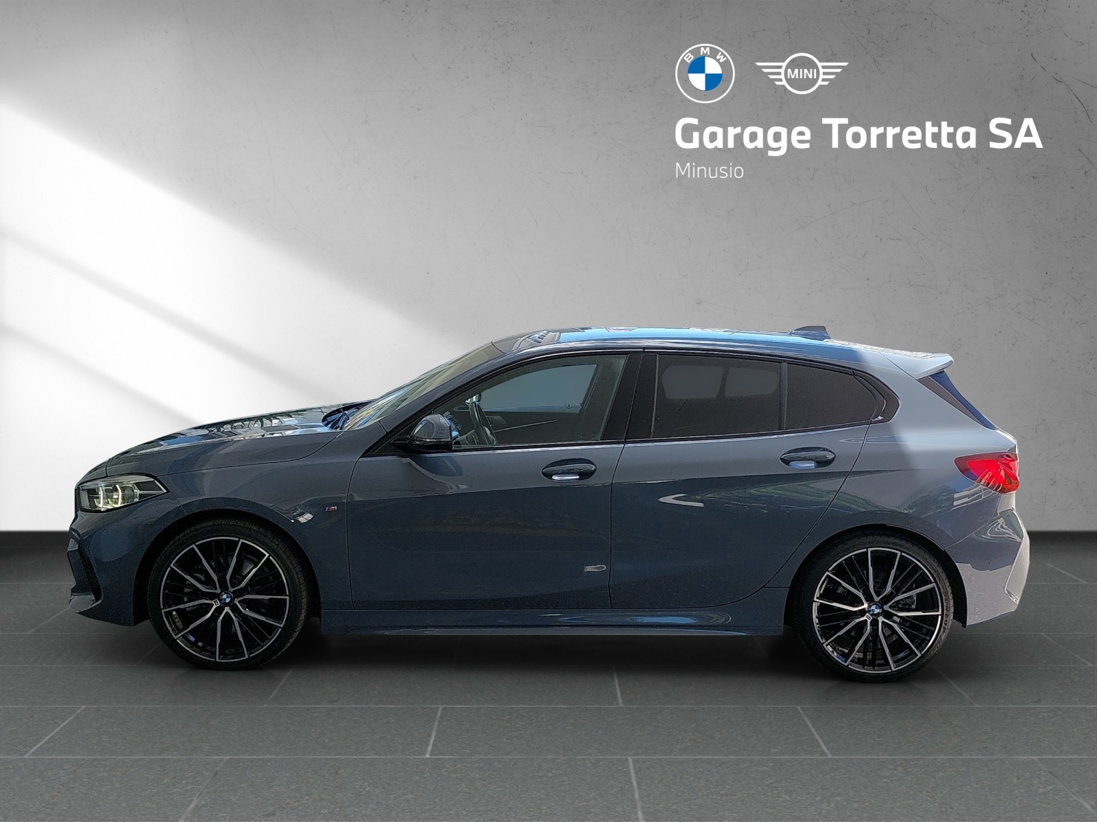 BMW 120d xDrive Steptronic Pure M Sport-image-1