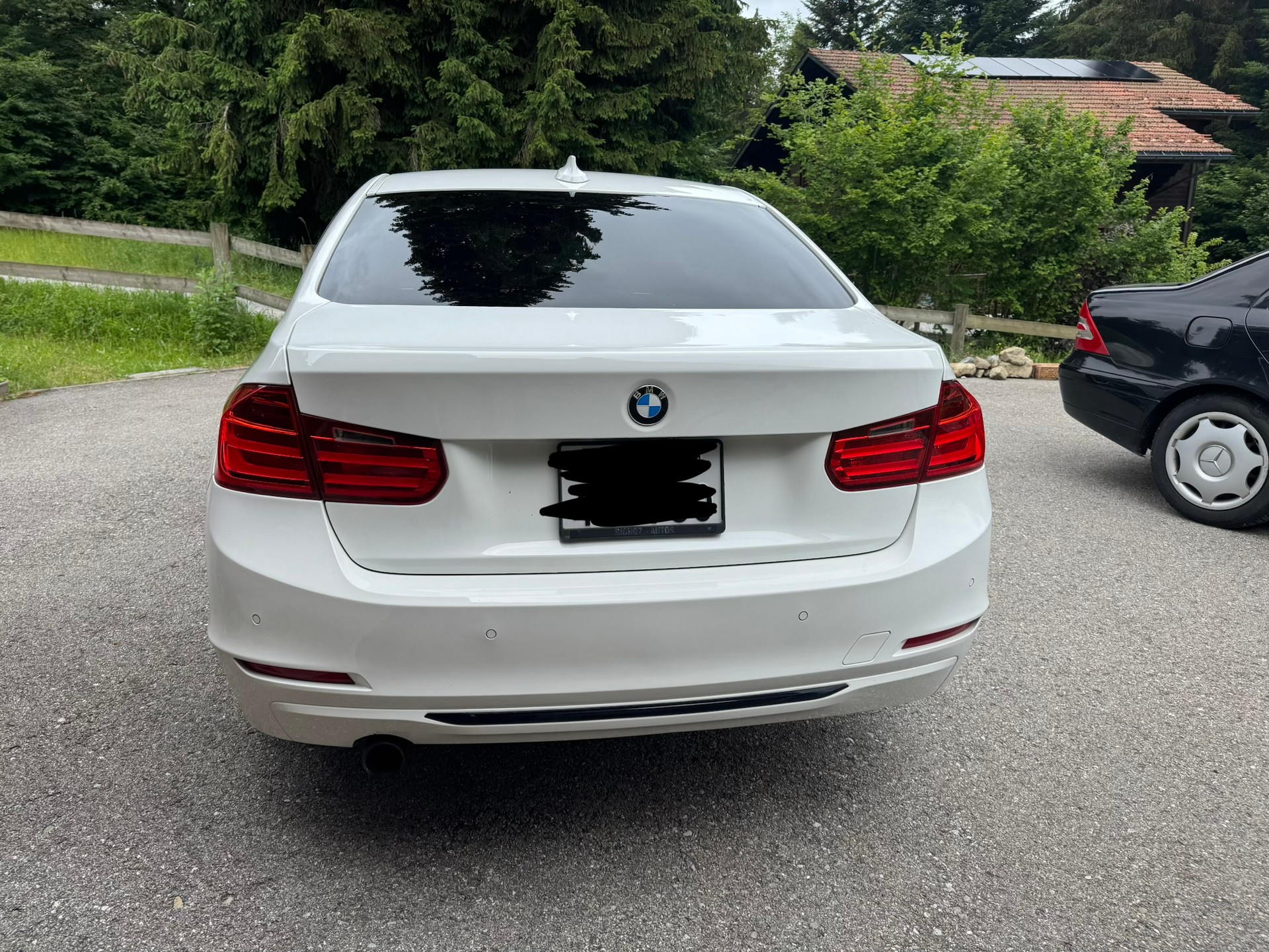 BMW 320i xDrive Sport Line Steptronic-image-3