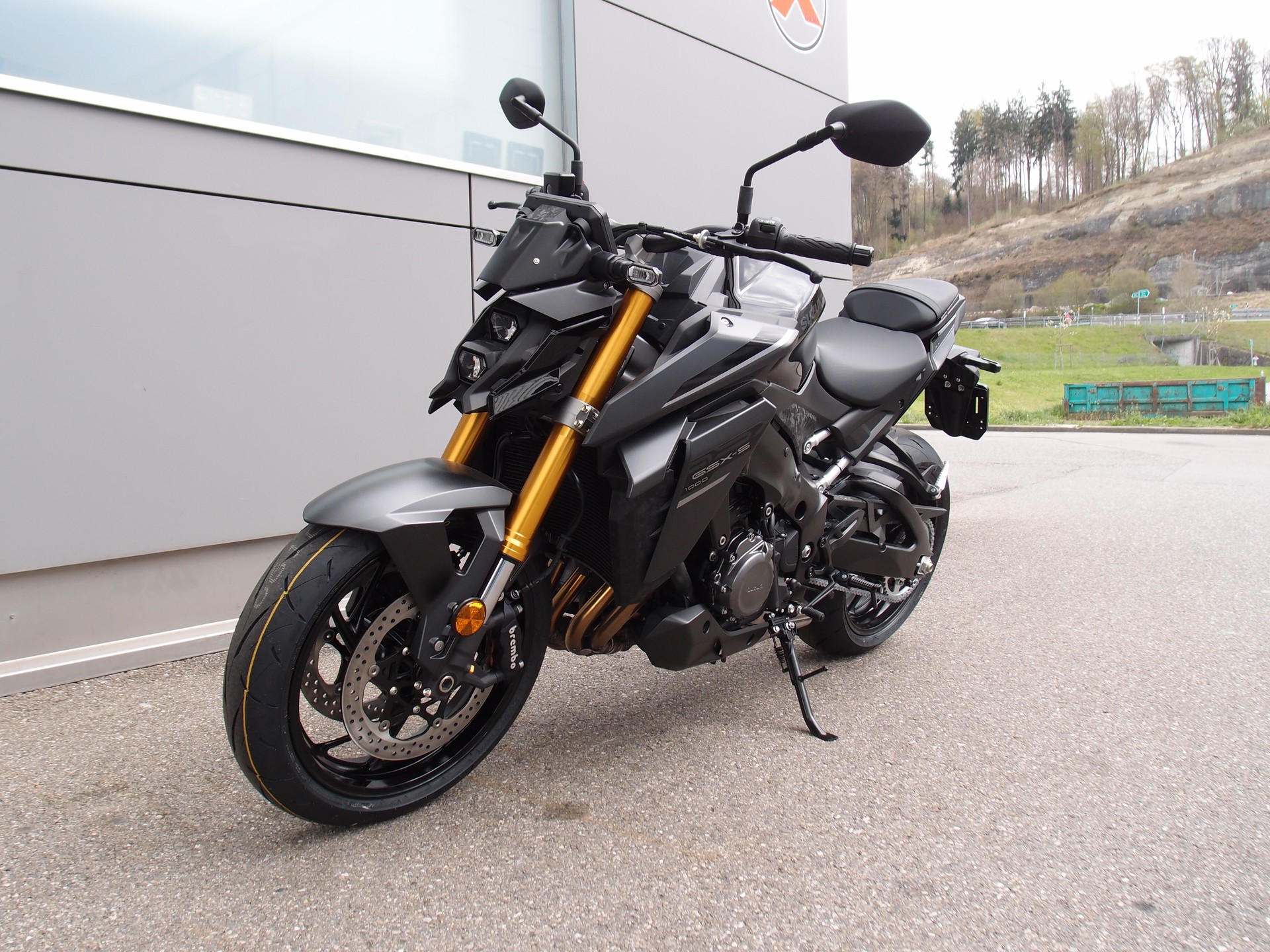 SUZUKI GSX-S 1000-image-4
