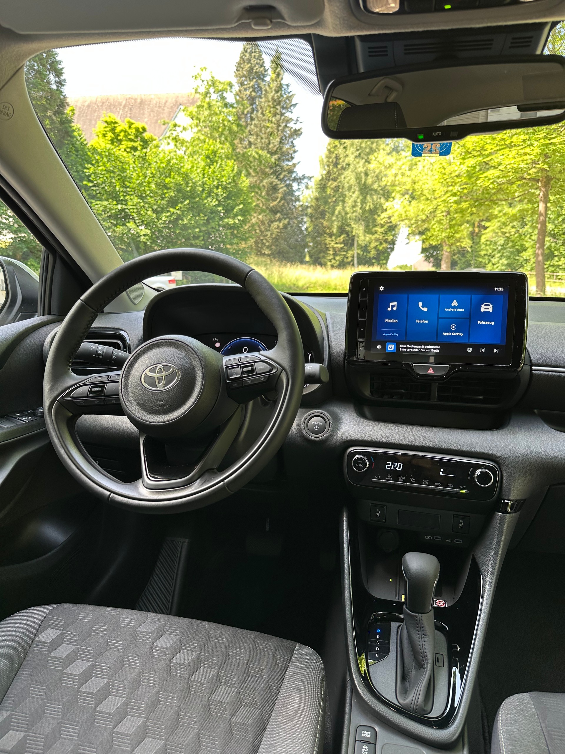 TOYOTA 1.5 Trend e-CVT-image-4