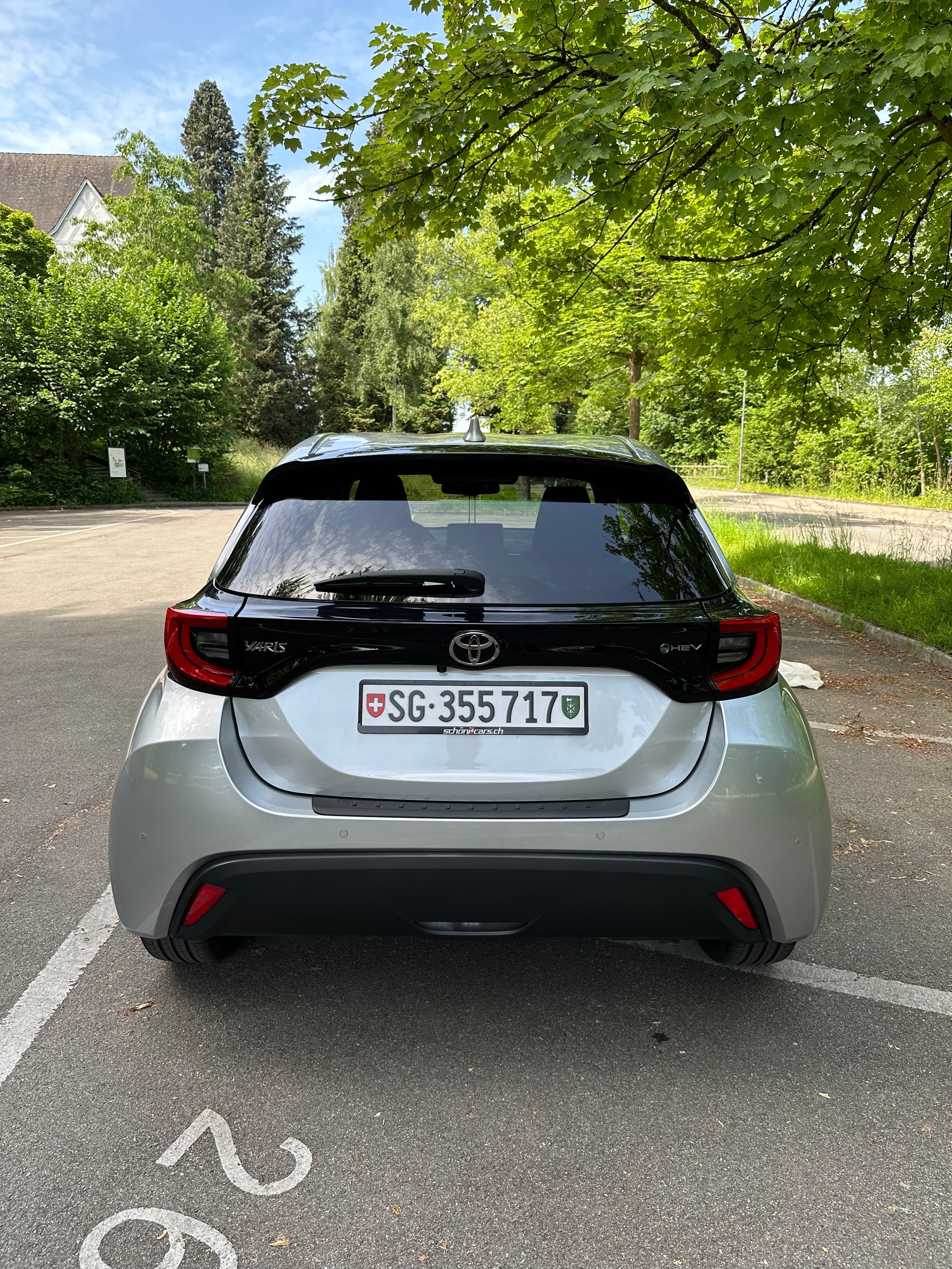 TOYOTA 1.5 Trend e-CVT-image-2