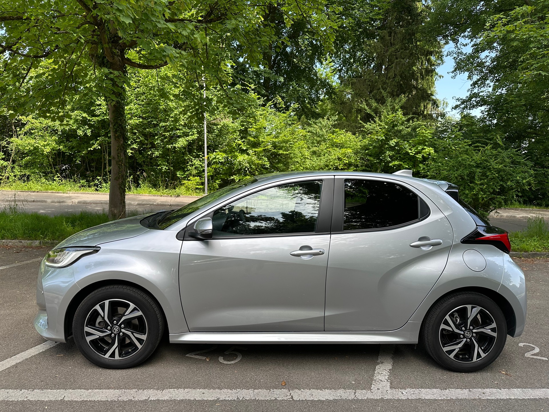 TOYOTA 1.5 Trend e-CVT-image-1