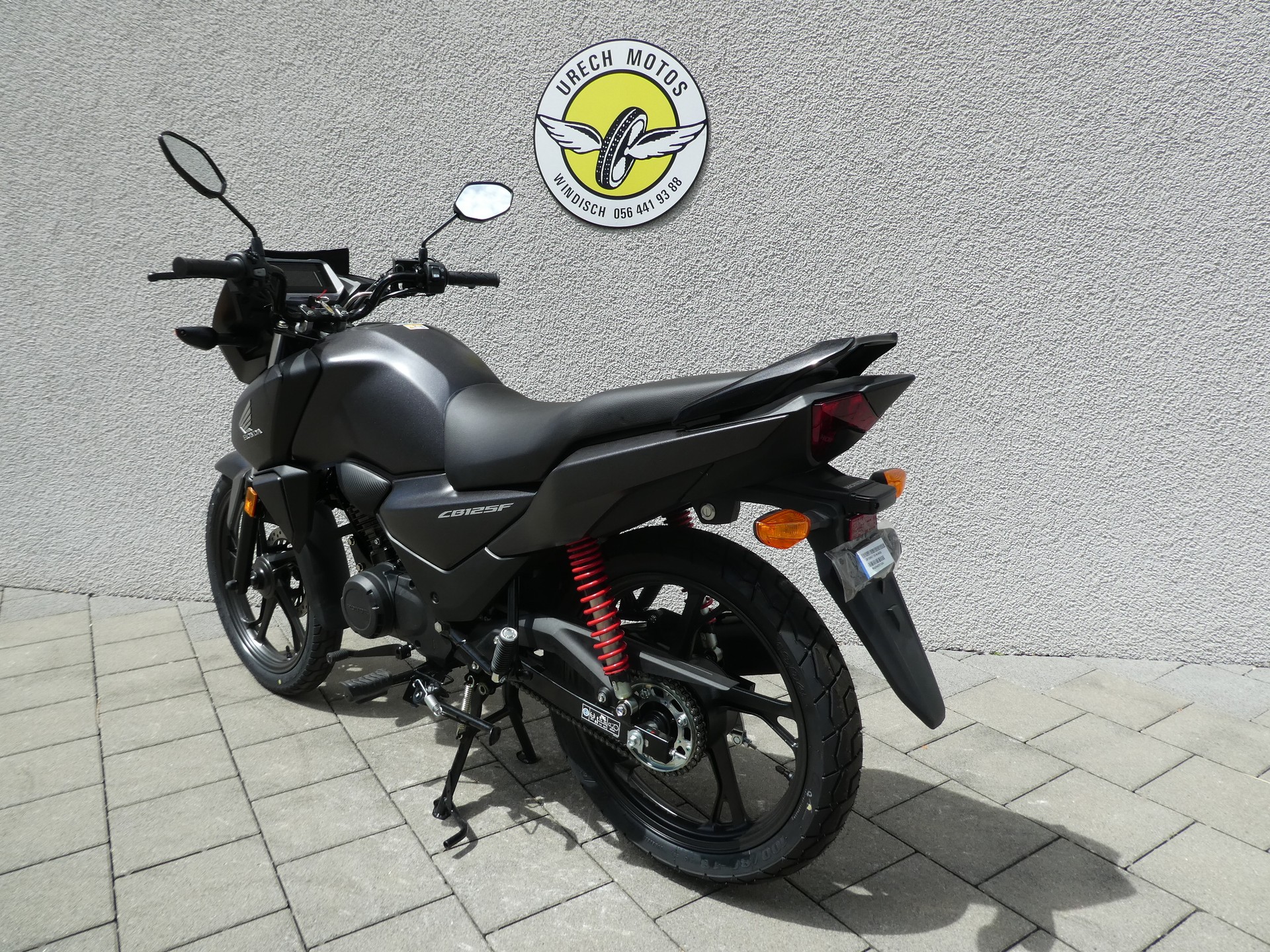HONDA CBF 125 M-showroom-element-1