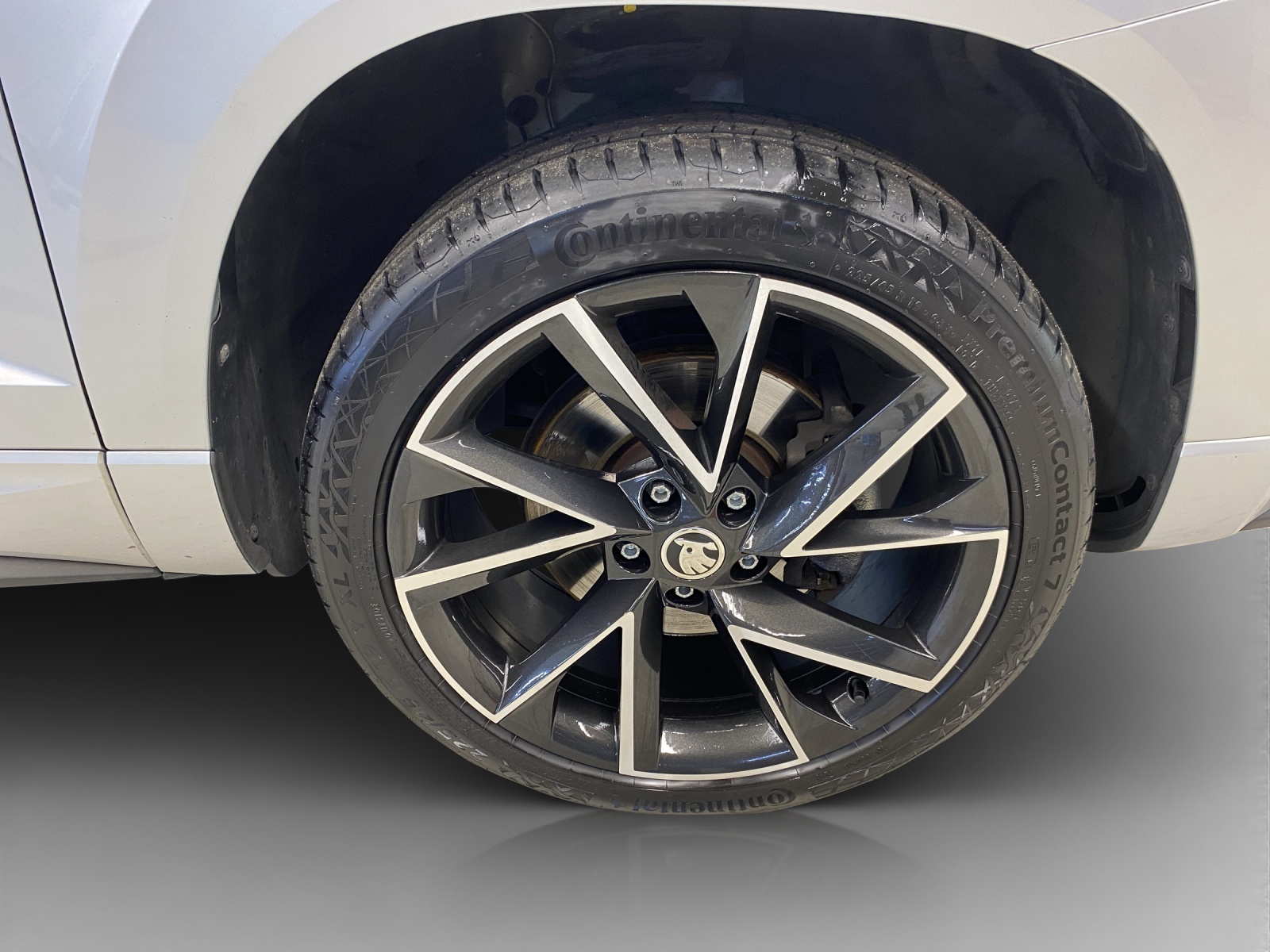 SKODA Karoq 2.0 TDI CR SportLine 4x4 DSG-image-14