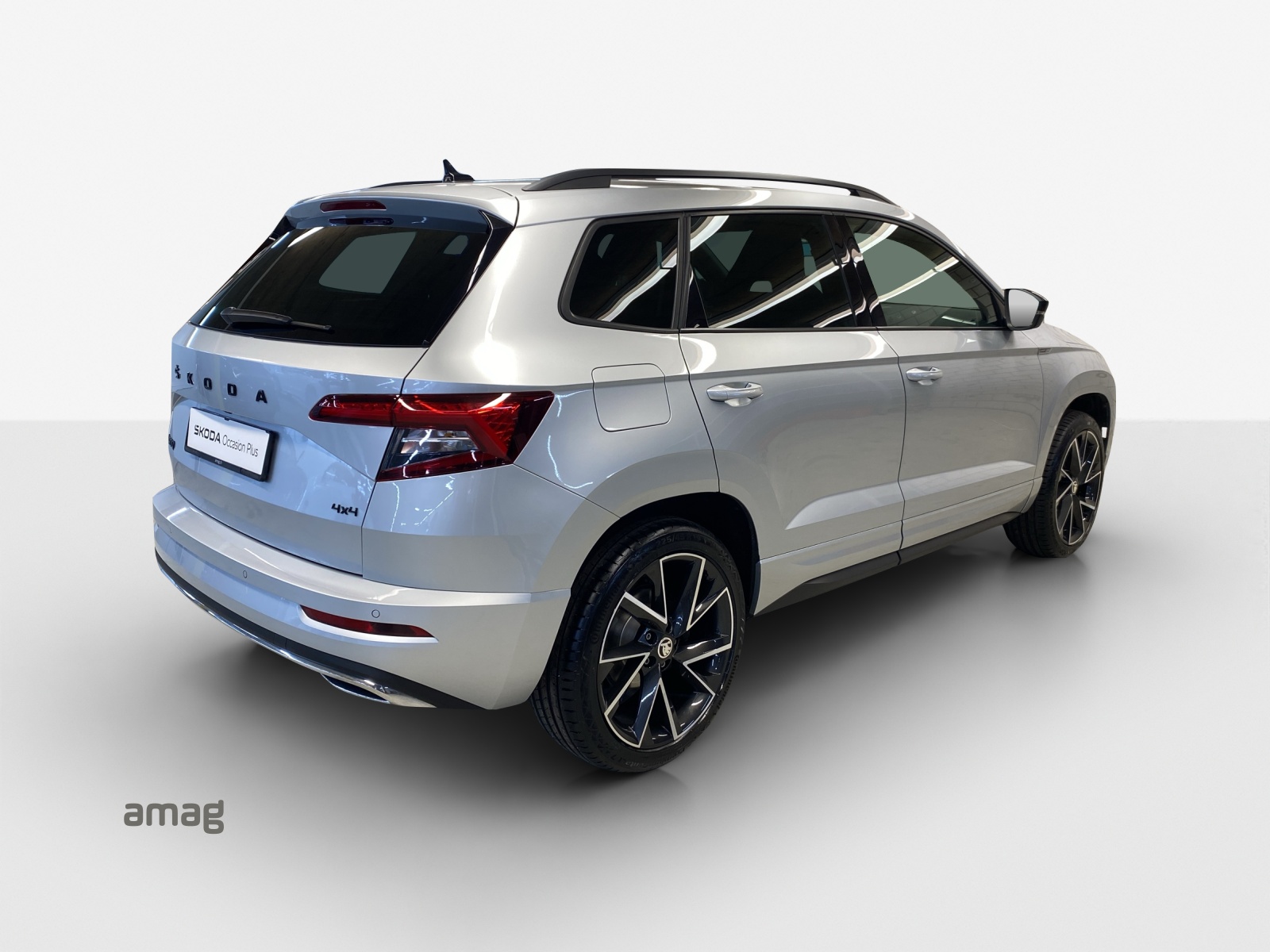 SKODA Karoq 2.0 TDI CR SportLine 4x4 DSG-image-4