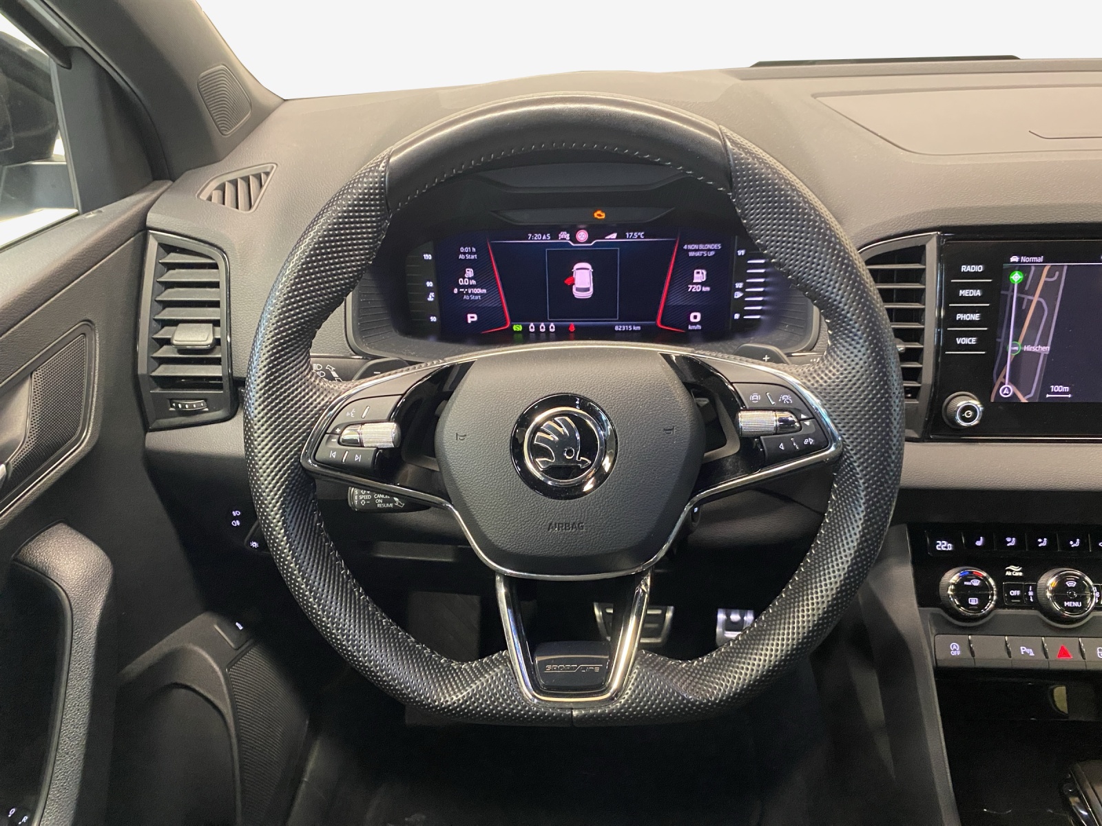 SKODA Karoq 2.0 TDI CR SportLine 4x4 DSG-image-9
