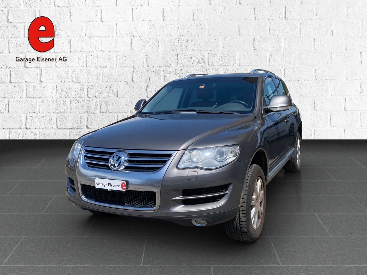 VW Touareg 3.0 TDI Tiptronic-image-0