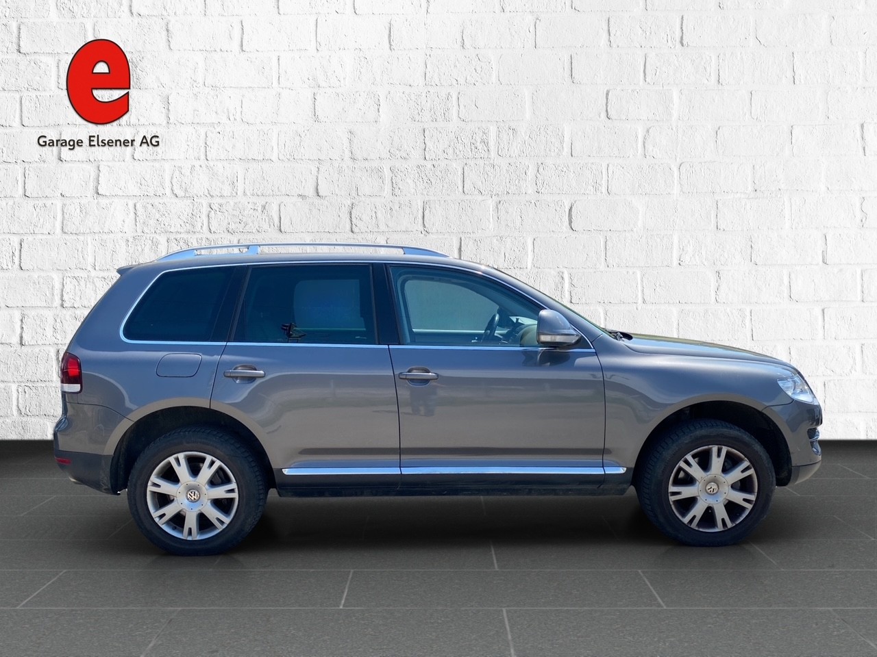 VW Touareg 3.0 TDI Tiptronic-image-5