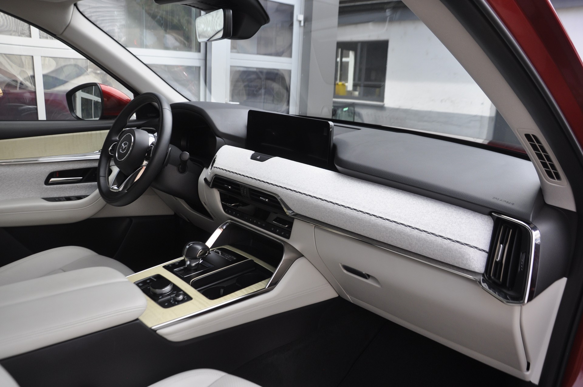 MAZDA CX-60 e-Skyactiv PHEV 327 AWD Takumi-image-8