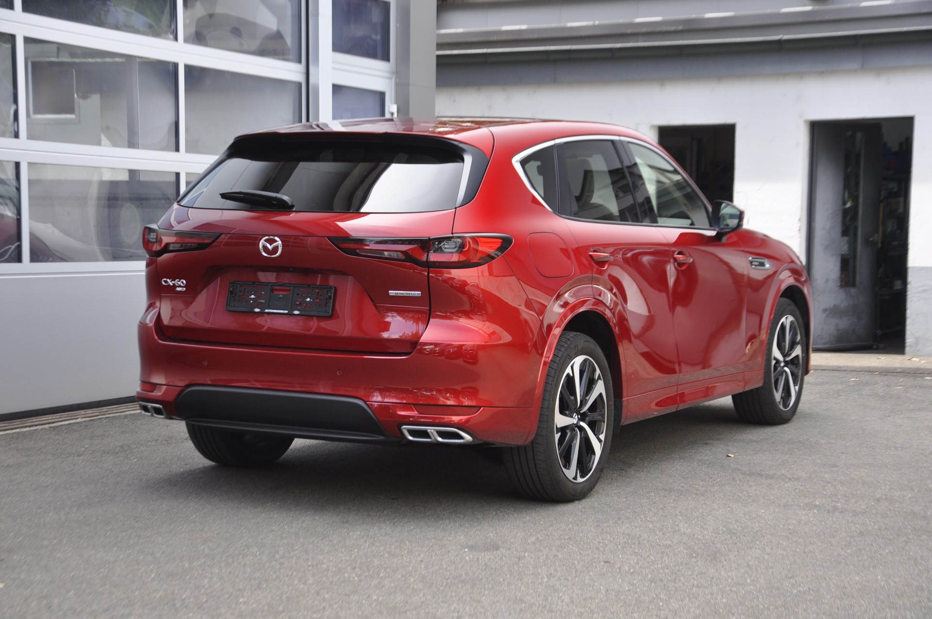 MAZDA CX-60 e-Skyactiv PHEV 327 AWD Takumi-image-2