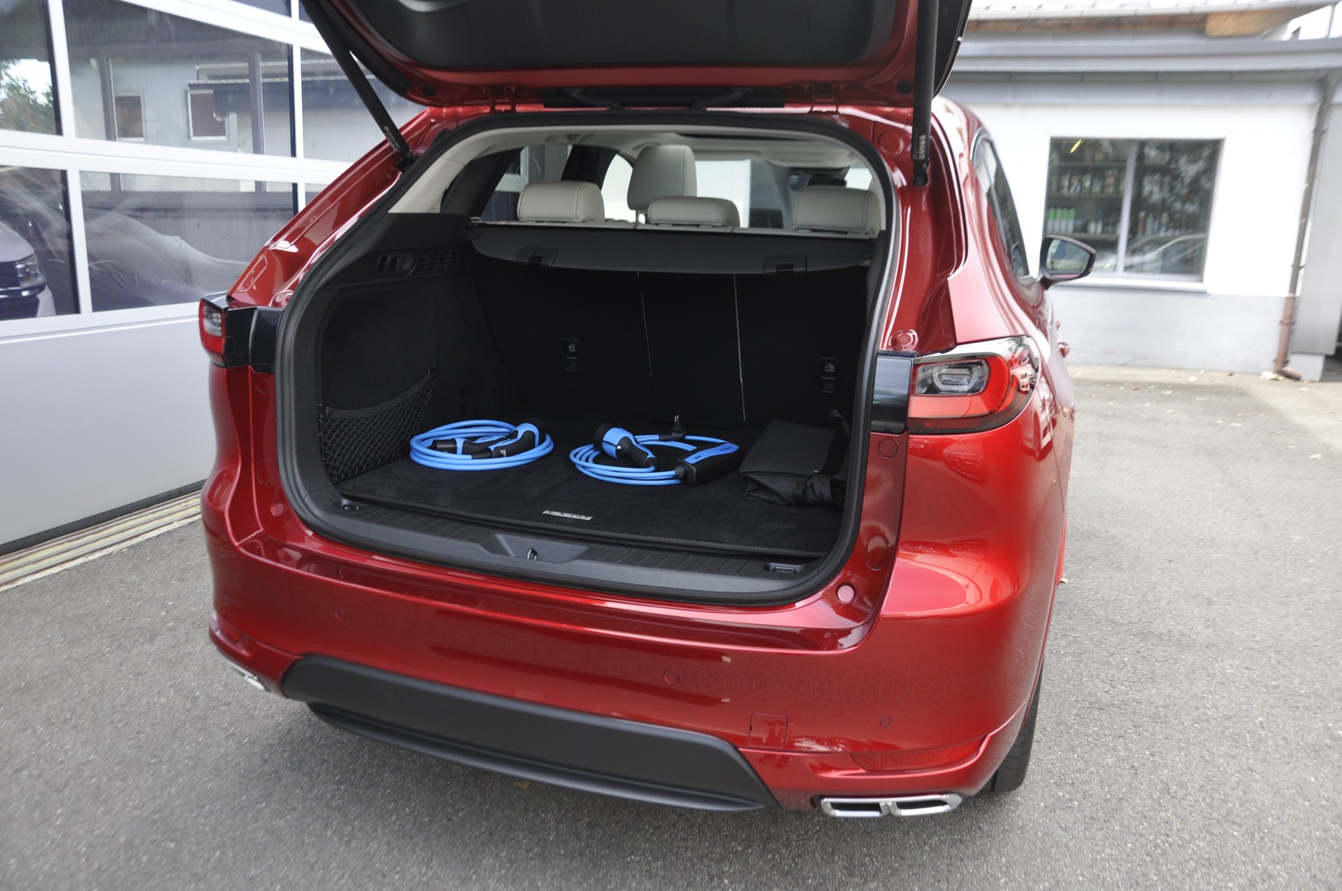 MAZDA CX-60 e-Skyactiv PHEV 327 AWD Takumi-image-14