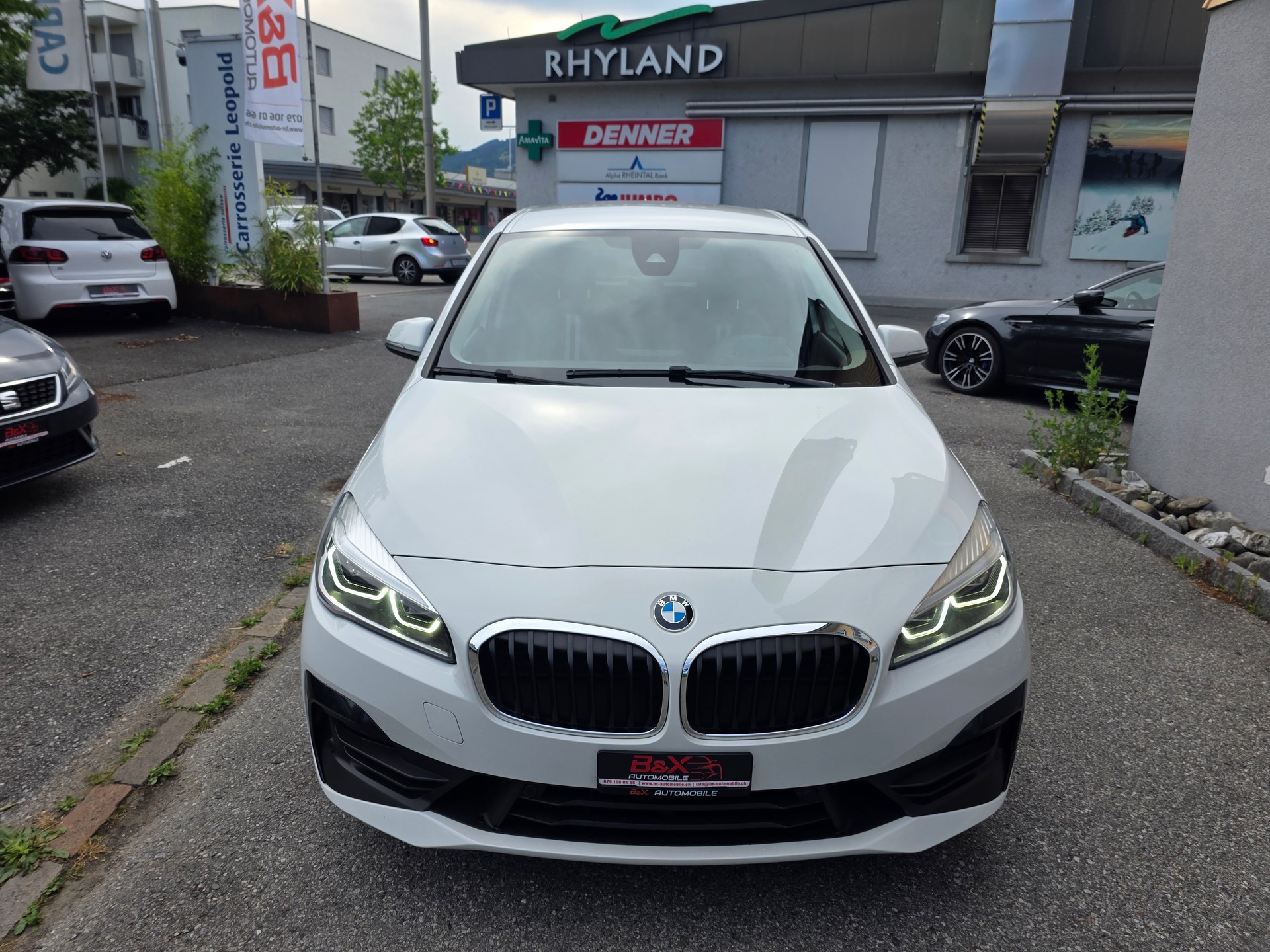 BMW 220d xDrive Gran Tourer Steptronic-image-0
