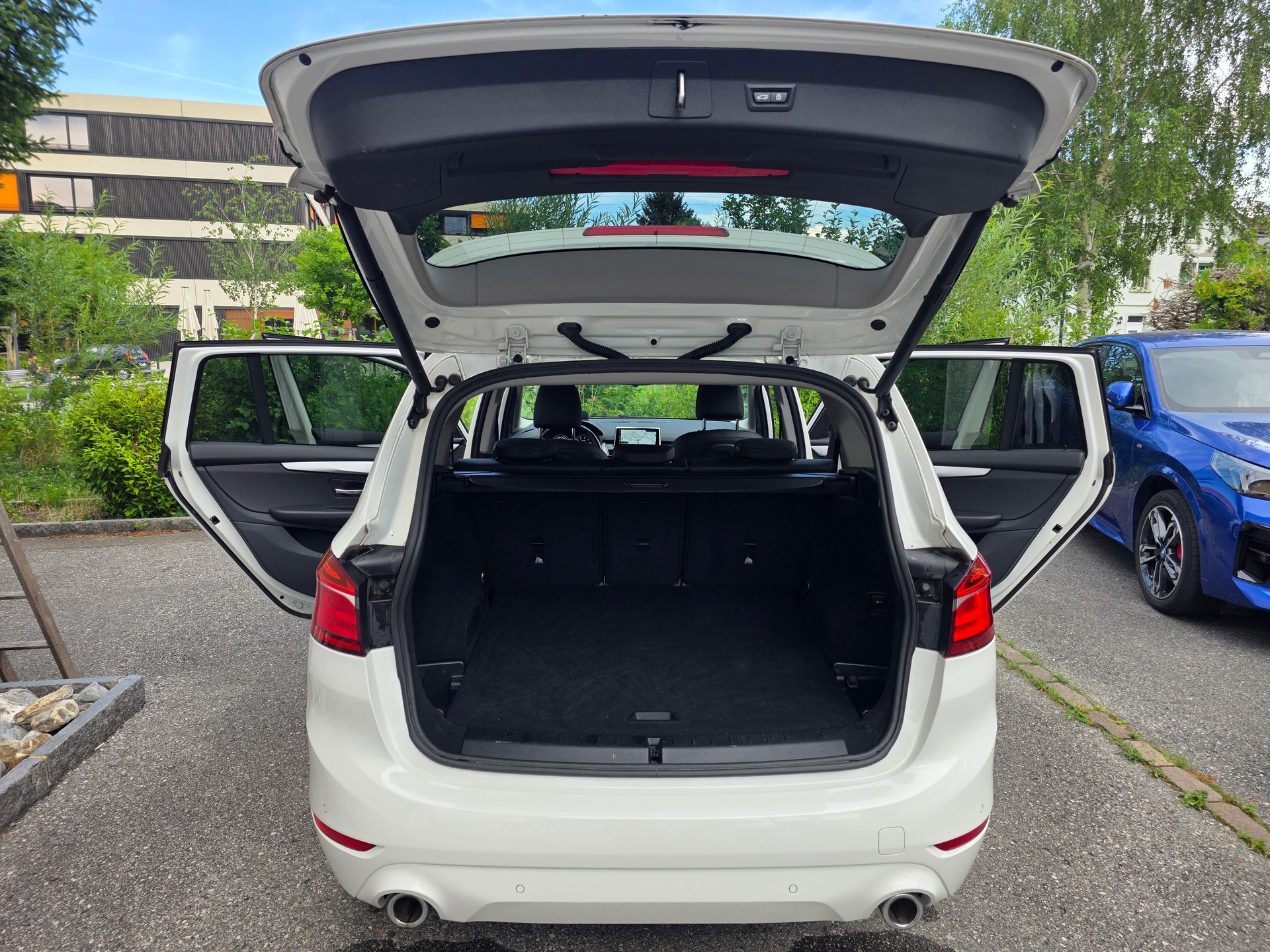BMW 220d xDrive Gran Tourer Steptronic-image-8