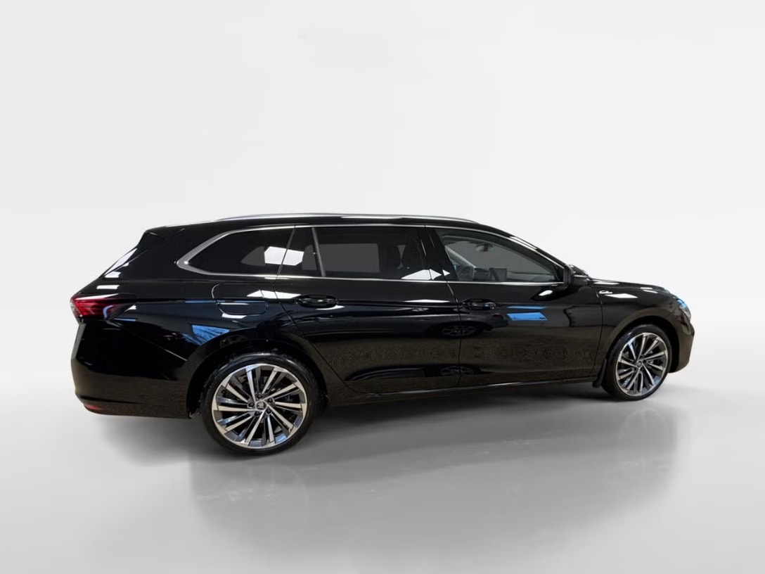 SKODA Superb Combi 2.0 TDi L&K 4x4 DSG-image-1