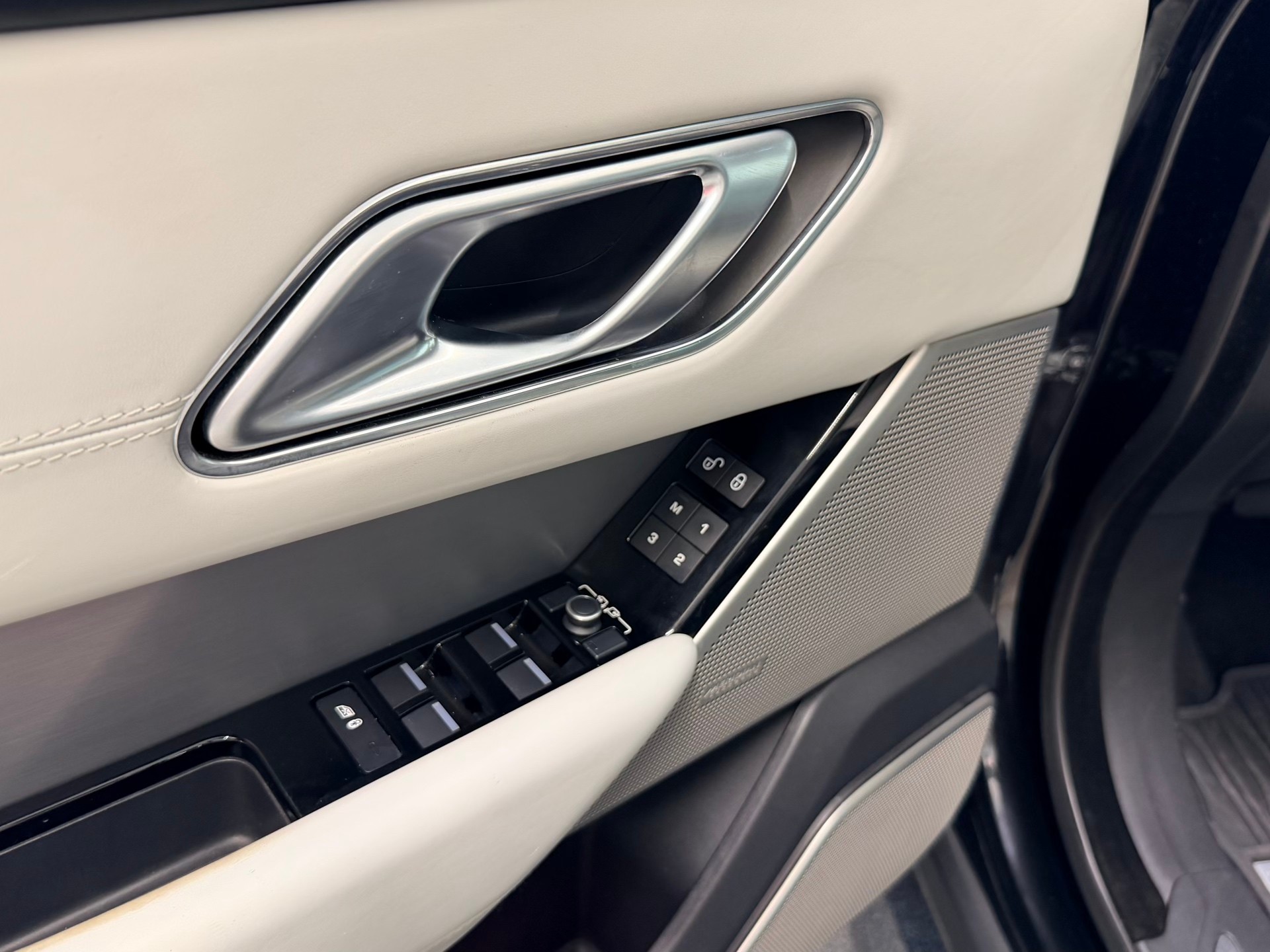 LAND ROVER Range Rover Velar SV Autobiography Dyn. Edition A.-image-13