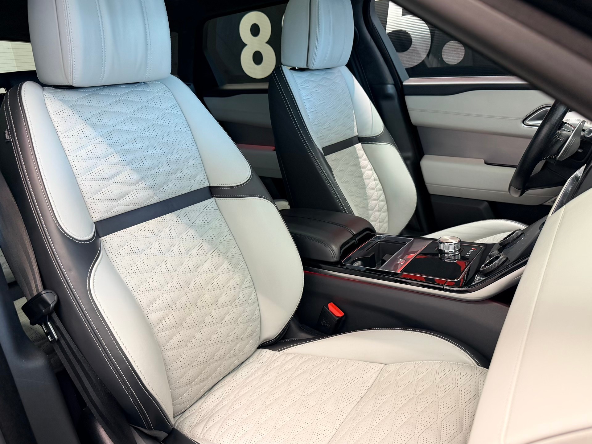 LAND ROVER Range Rover Velar SV Autobiography Dyn. Edition A.-image-25