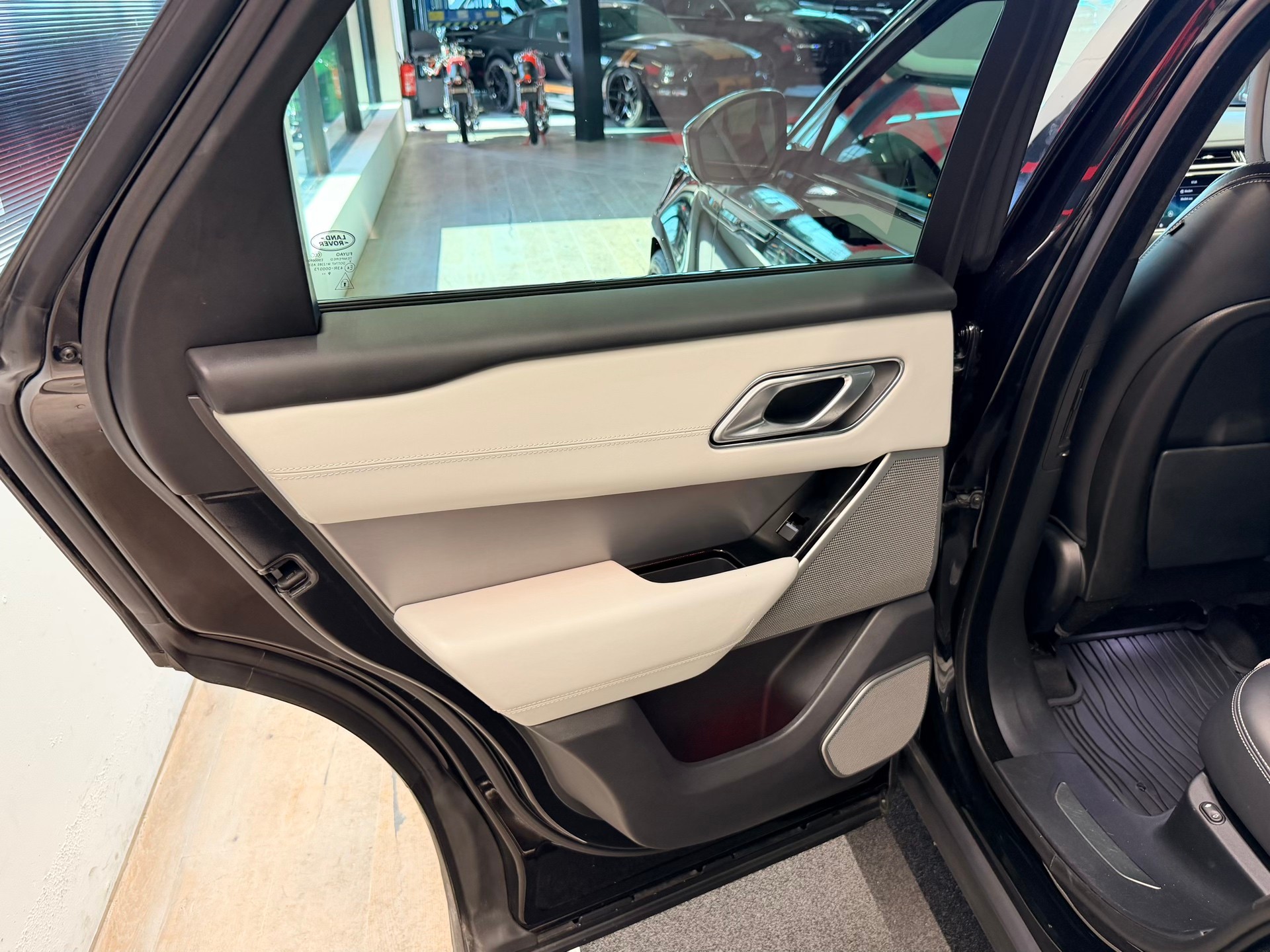 LAND ROVER Range Rover Velar SV Autobiography Dyn. Edition A.-image-19