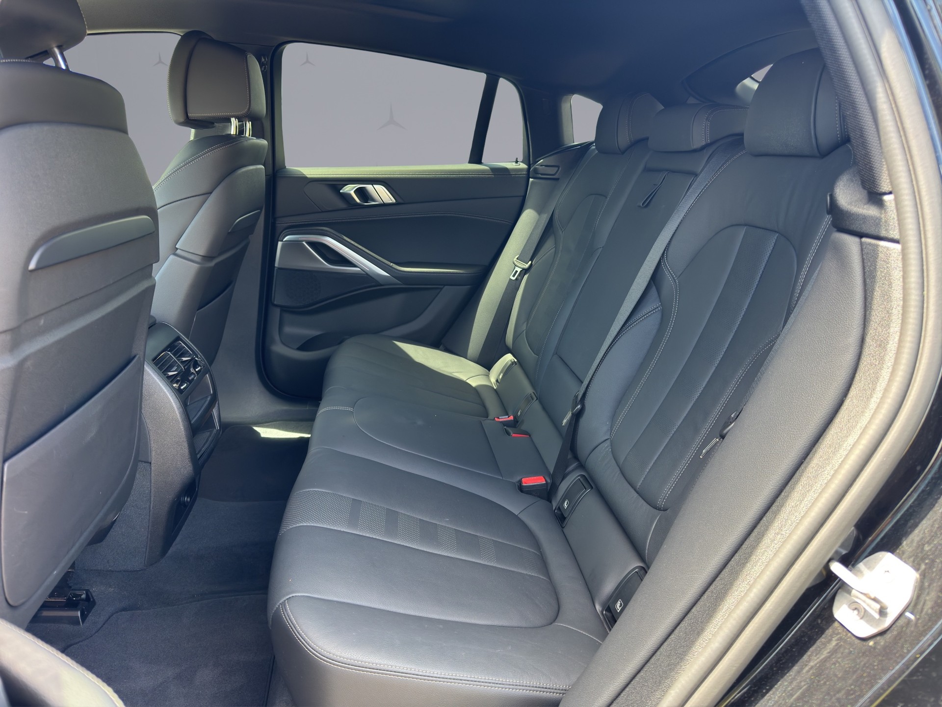 BMW X6 40d xDrive MSport-image-10