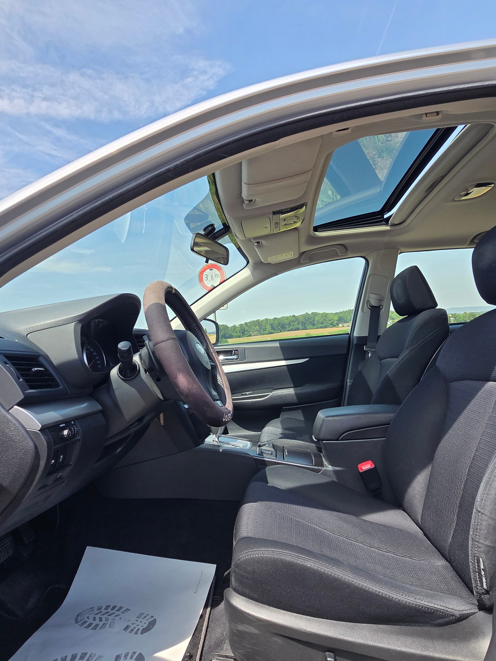 SUBARU Legacy 2.0i Final-Edition AWD Lineartronic-image-9