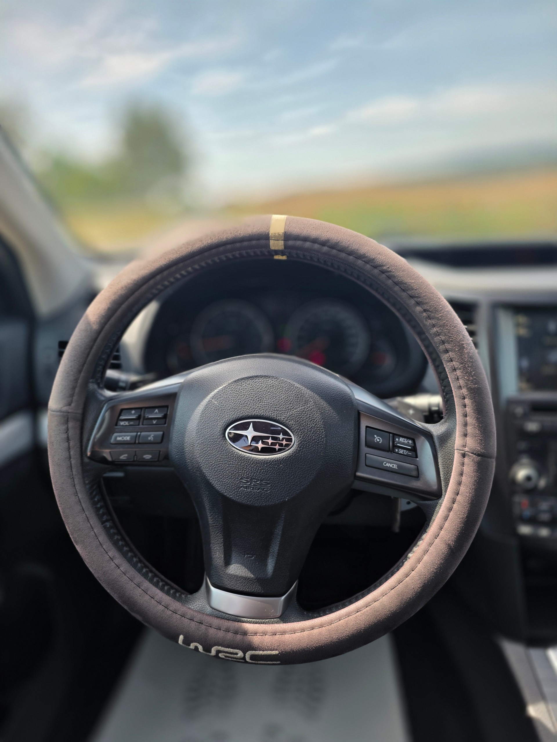 SUBARU Legacy 2.0i Final-Edition AWD Lineartronic-image-12